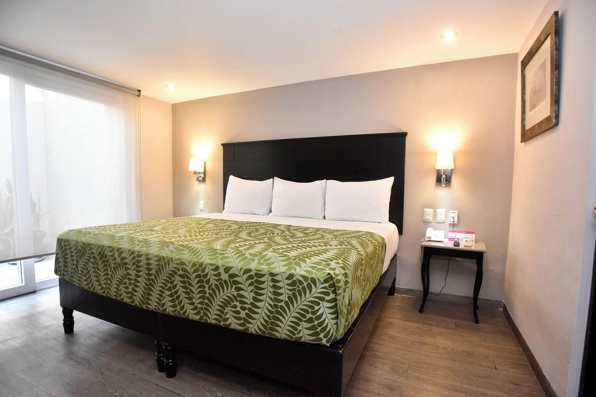 Double Deluxe King Bed