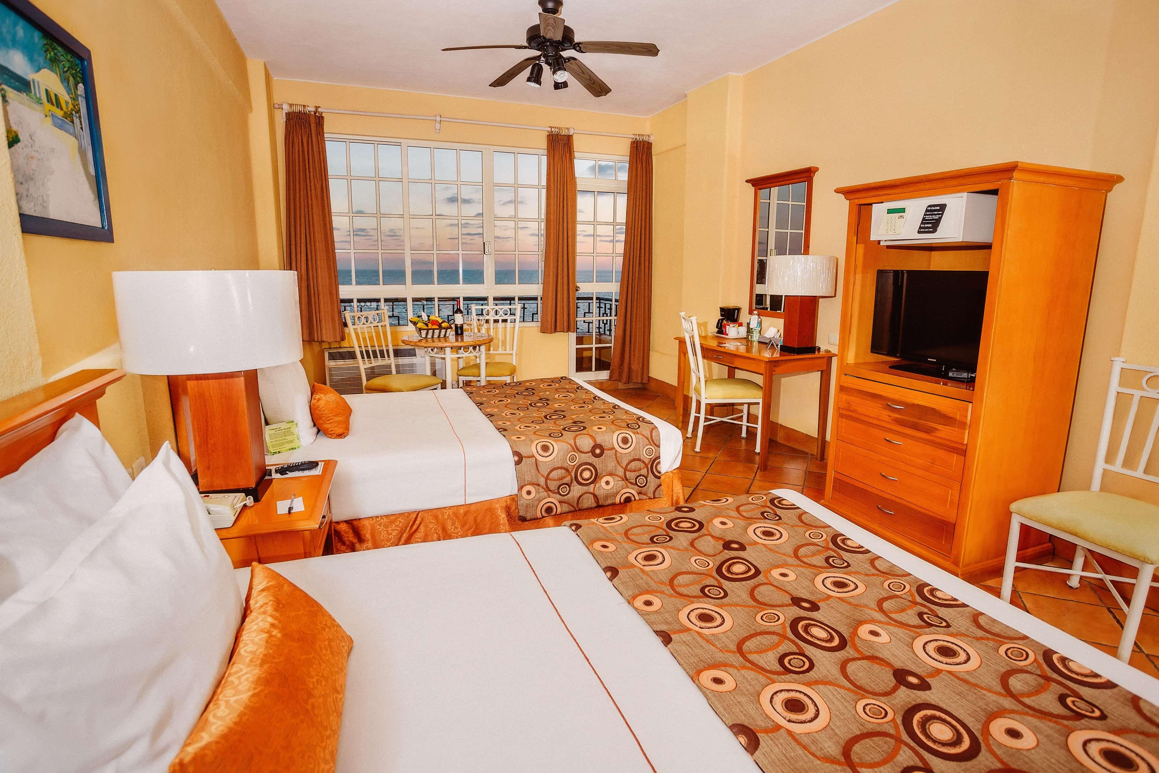 Suite Two Double Beds Non Smoking