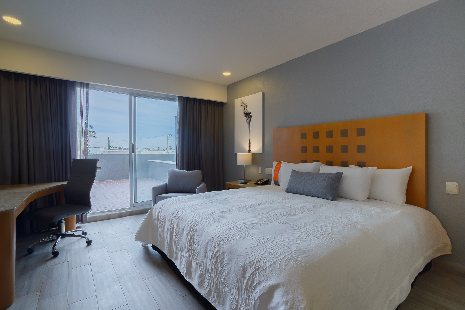 Double Superior King Bed