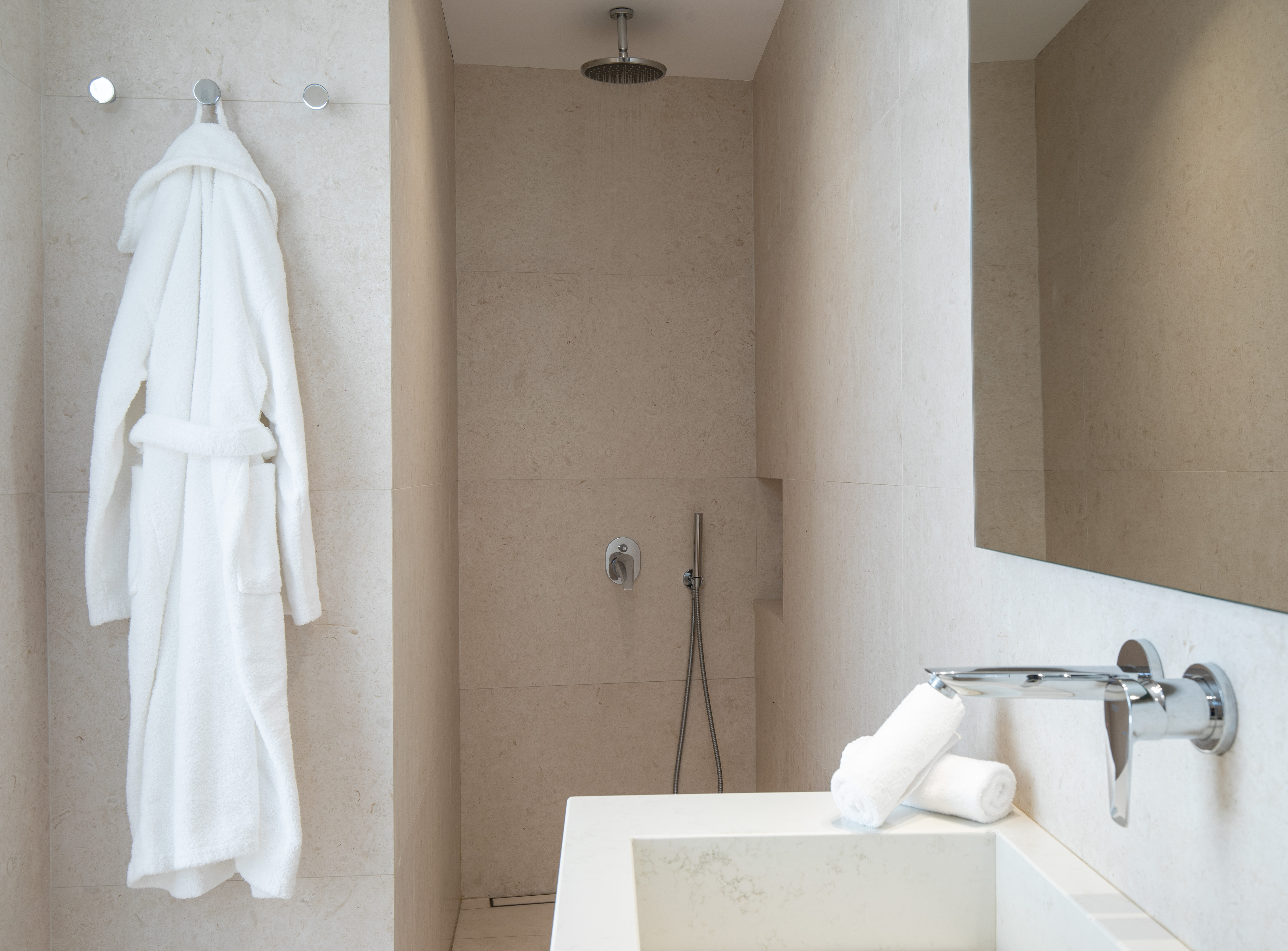 Double or Twin Deluxe Sea View