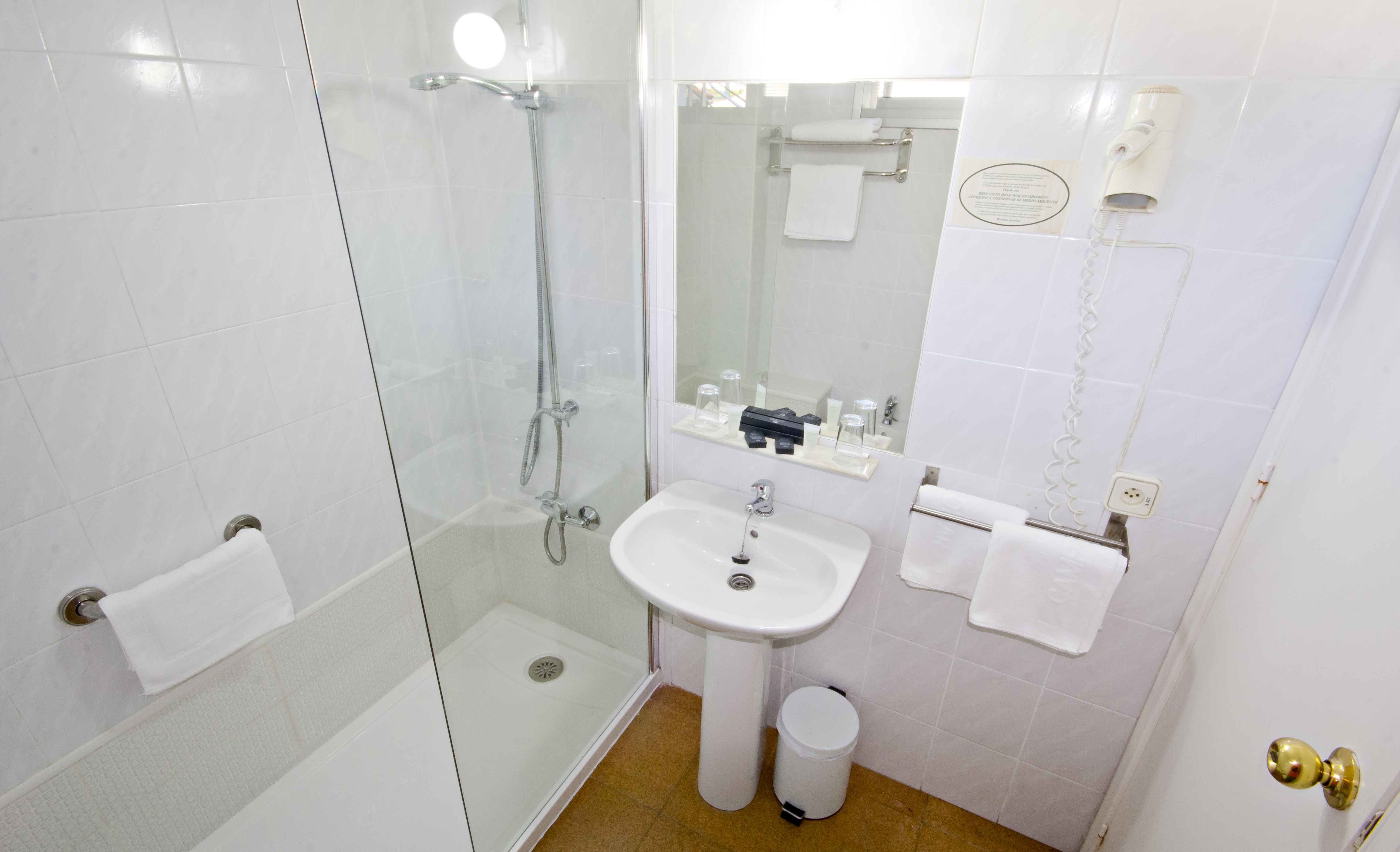 Double or Twin Standard