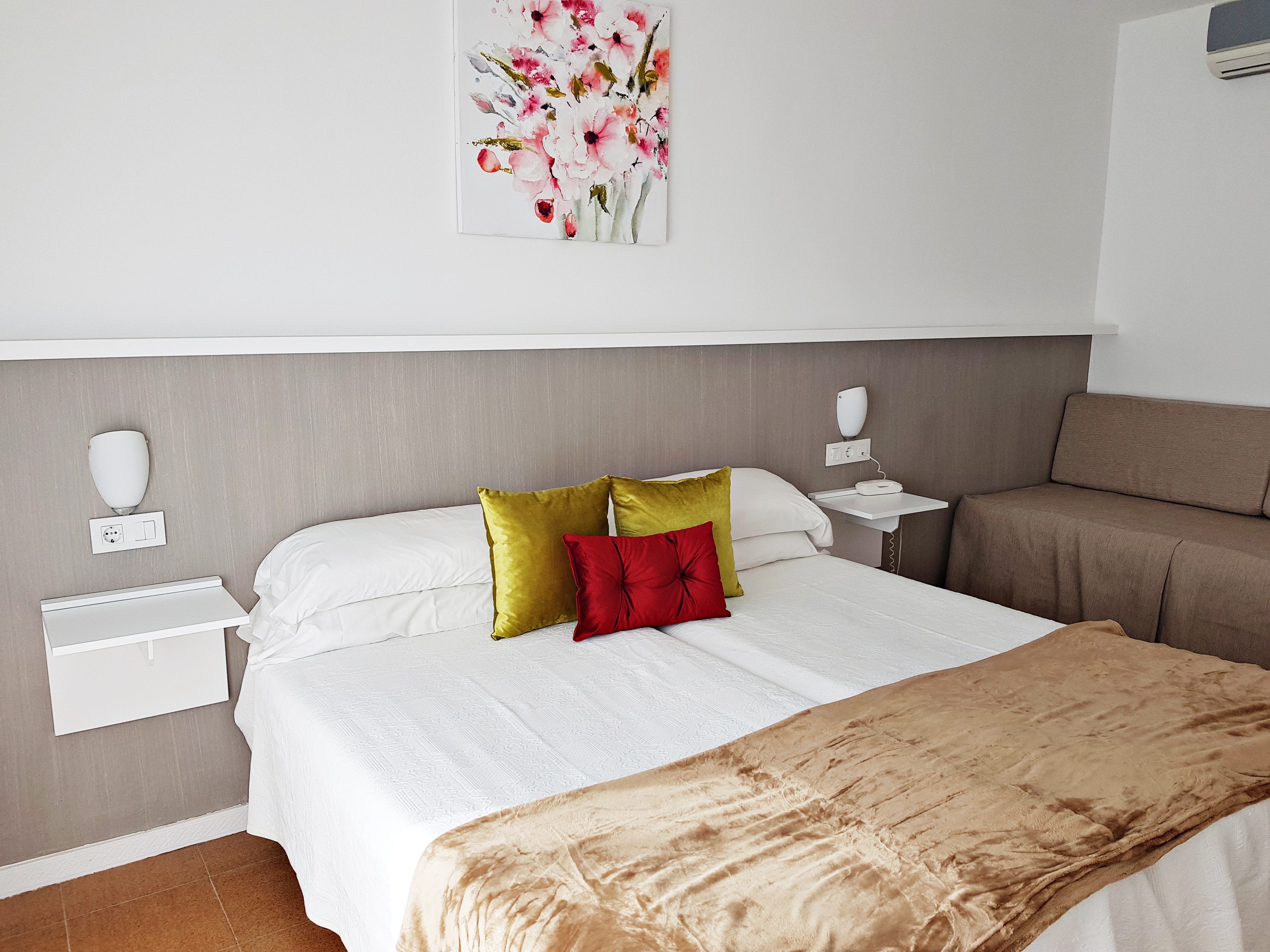 Double or Twin Standard