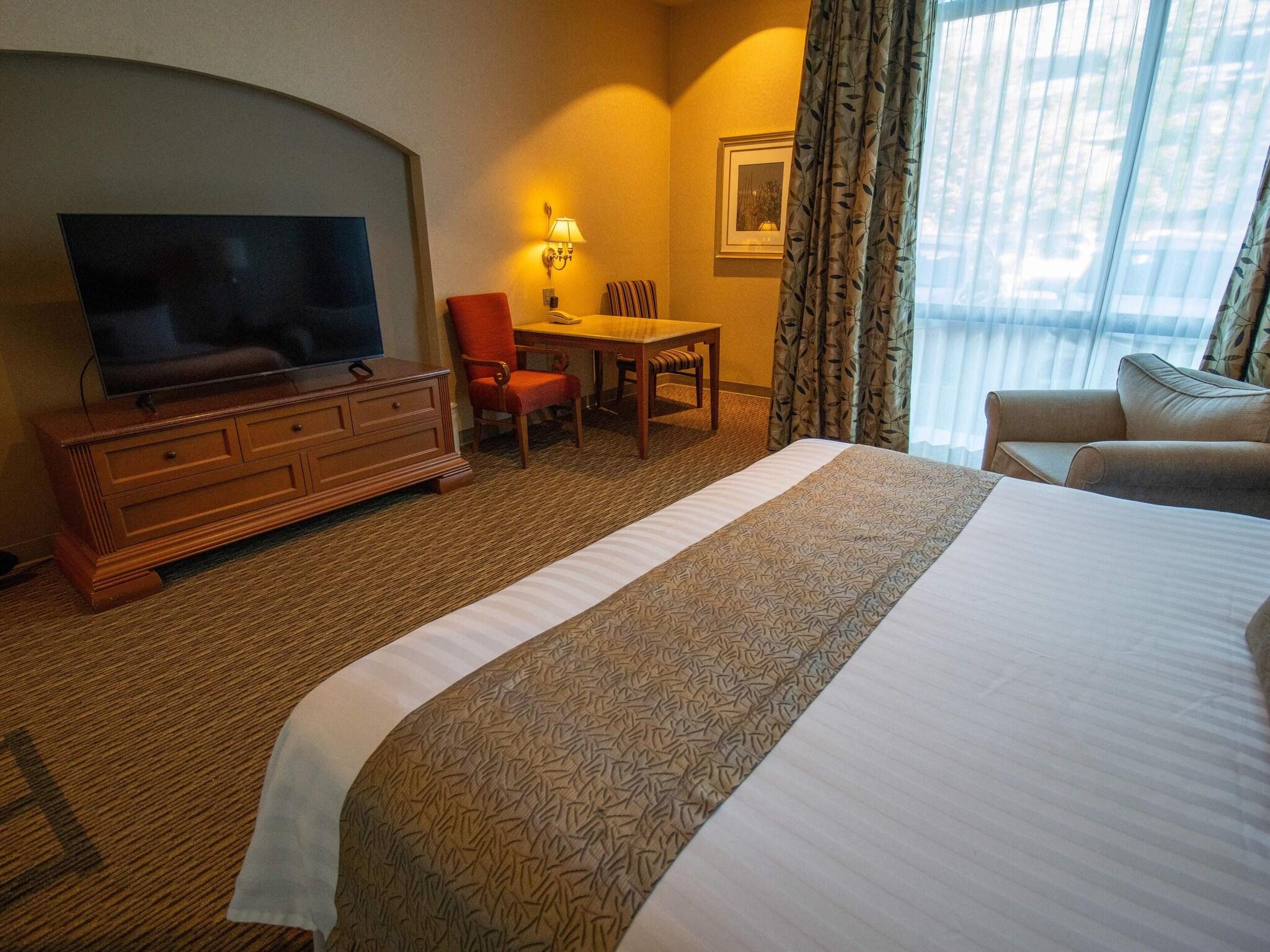 Double Deluxe King Bed