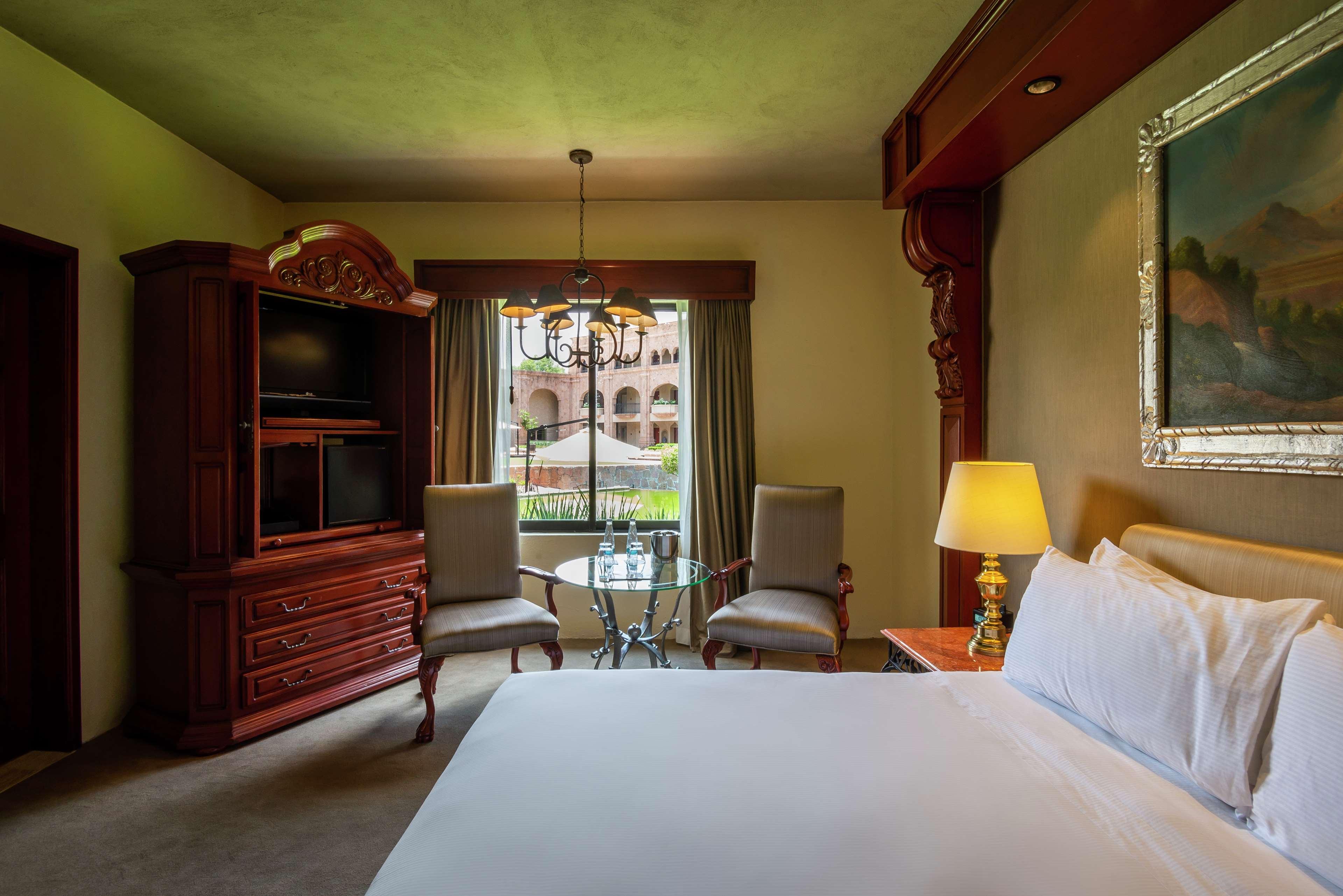 Junior Suite King Size Bed