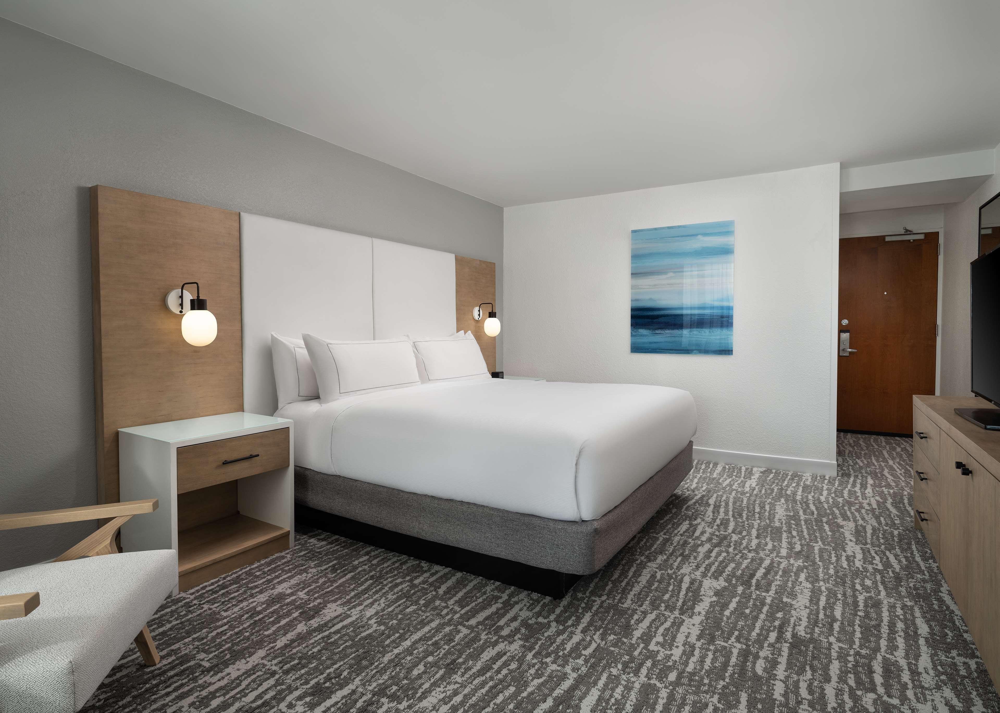 Double Ocean View King Bed