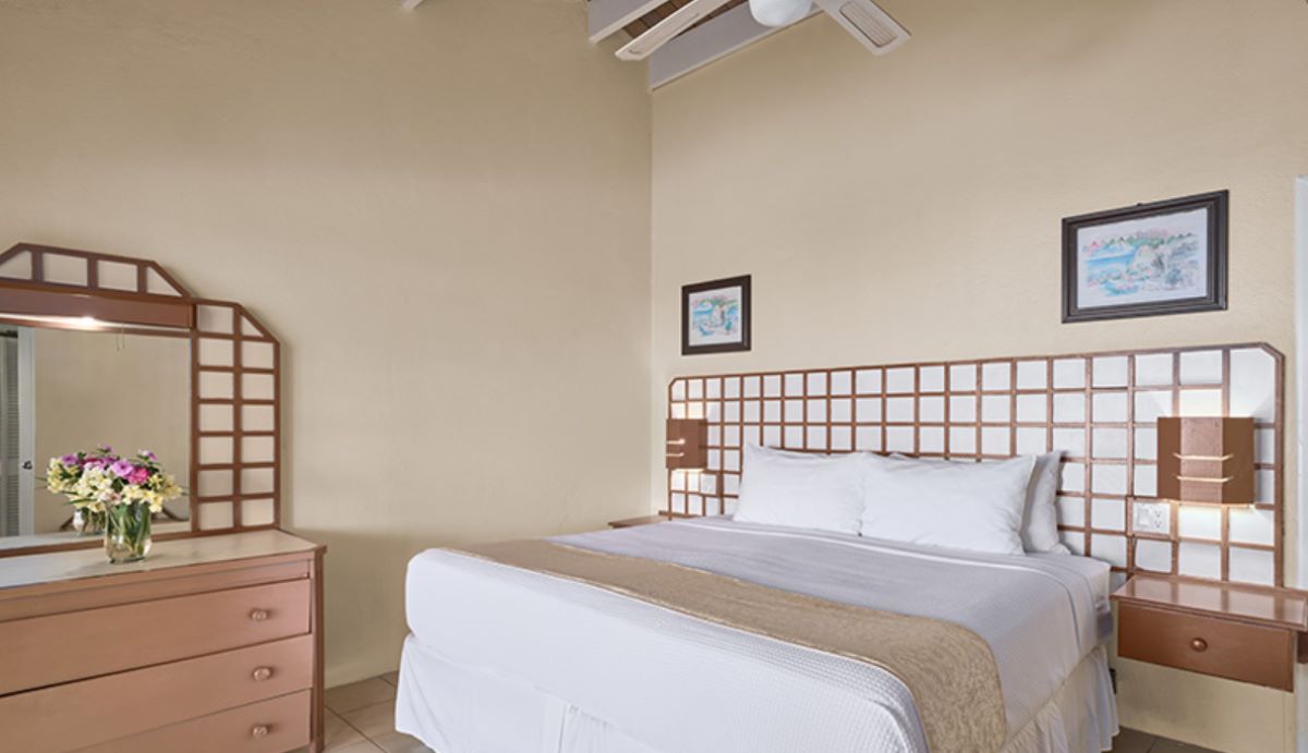 Bungalow Garden View