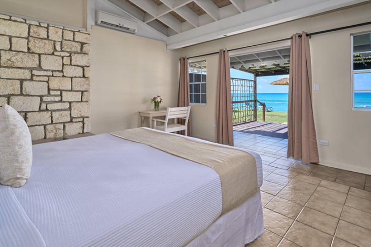 Double Club Beach Front