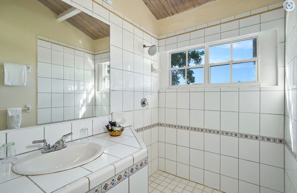 Bungalow Garden View