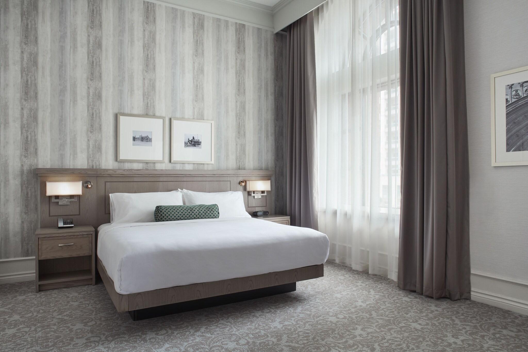 Junior Suite King Bed One Bedroom 