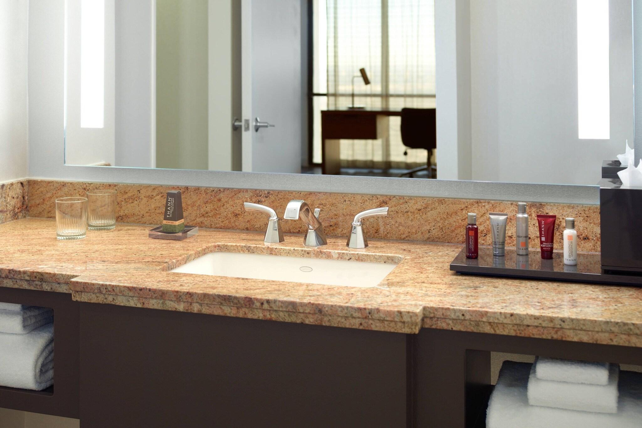 Quadruple with Views