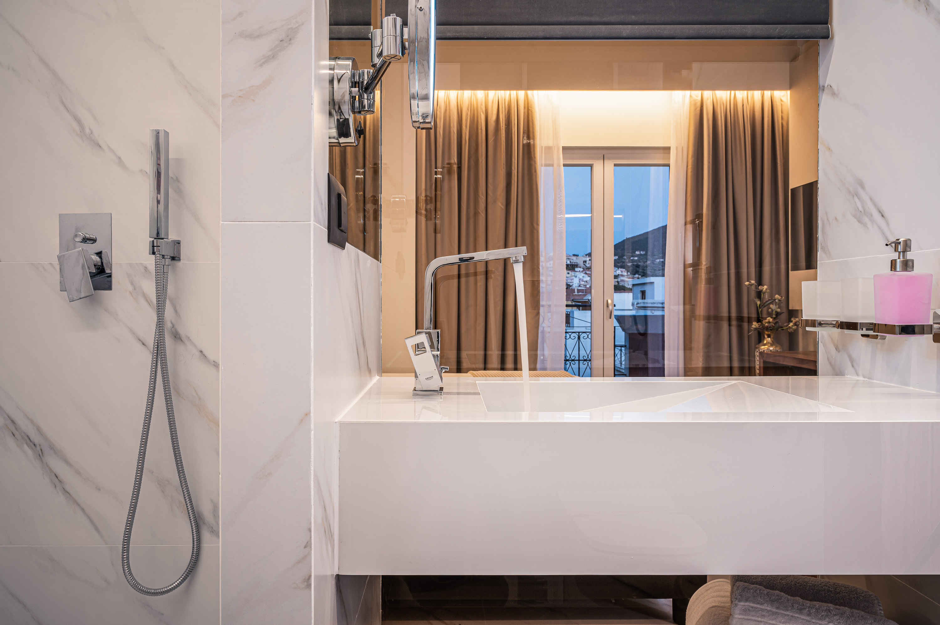 Double or Twin Executive