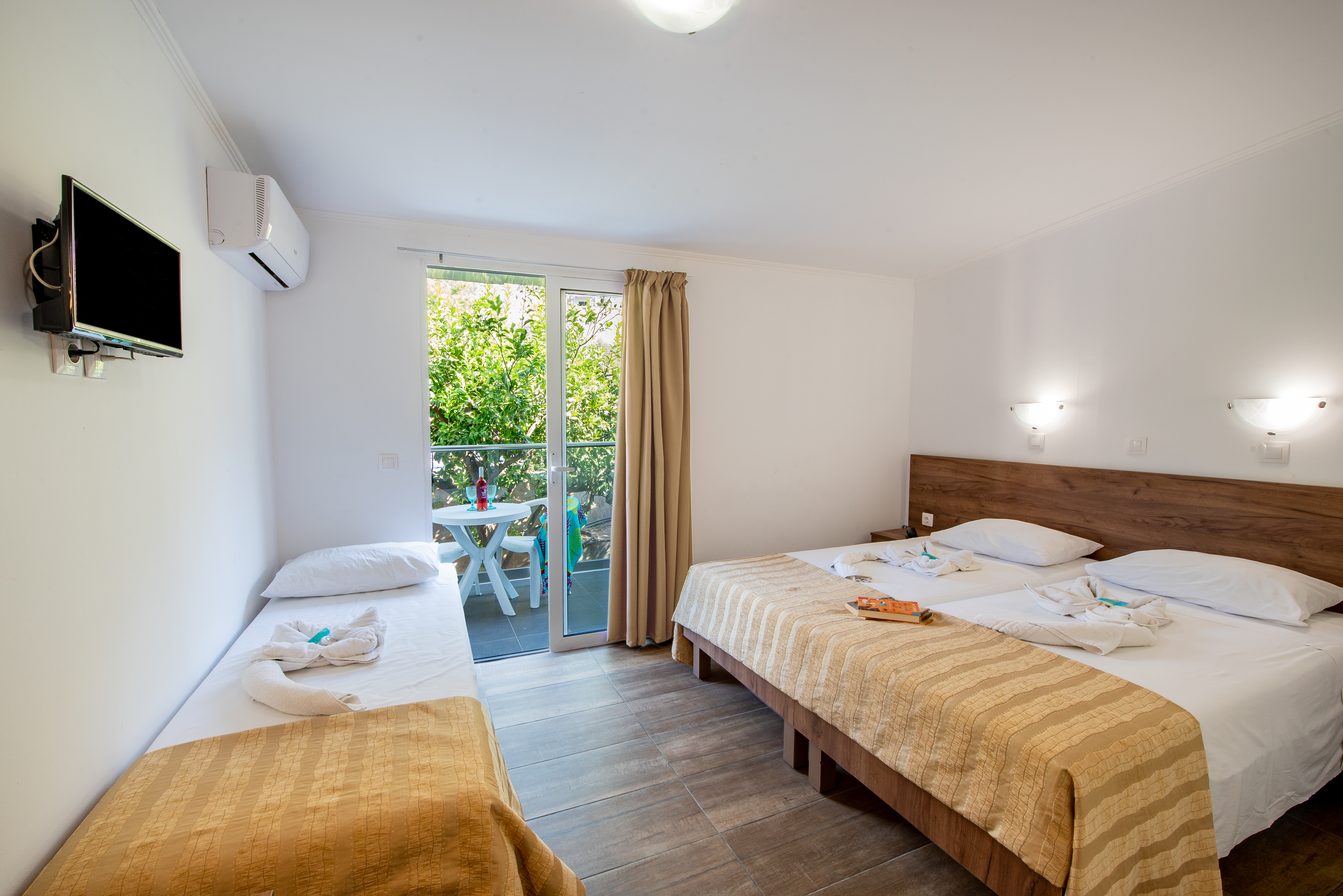 Double or Twin Standard