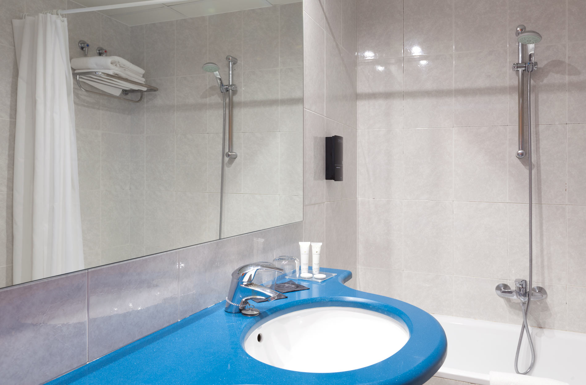 Double or Twin Standard