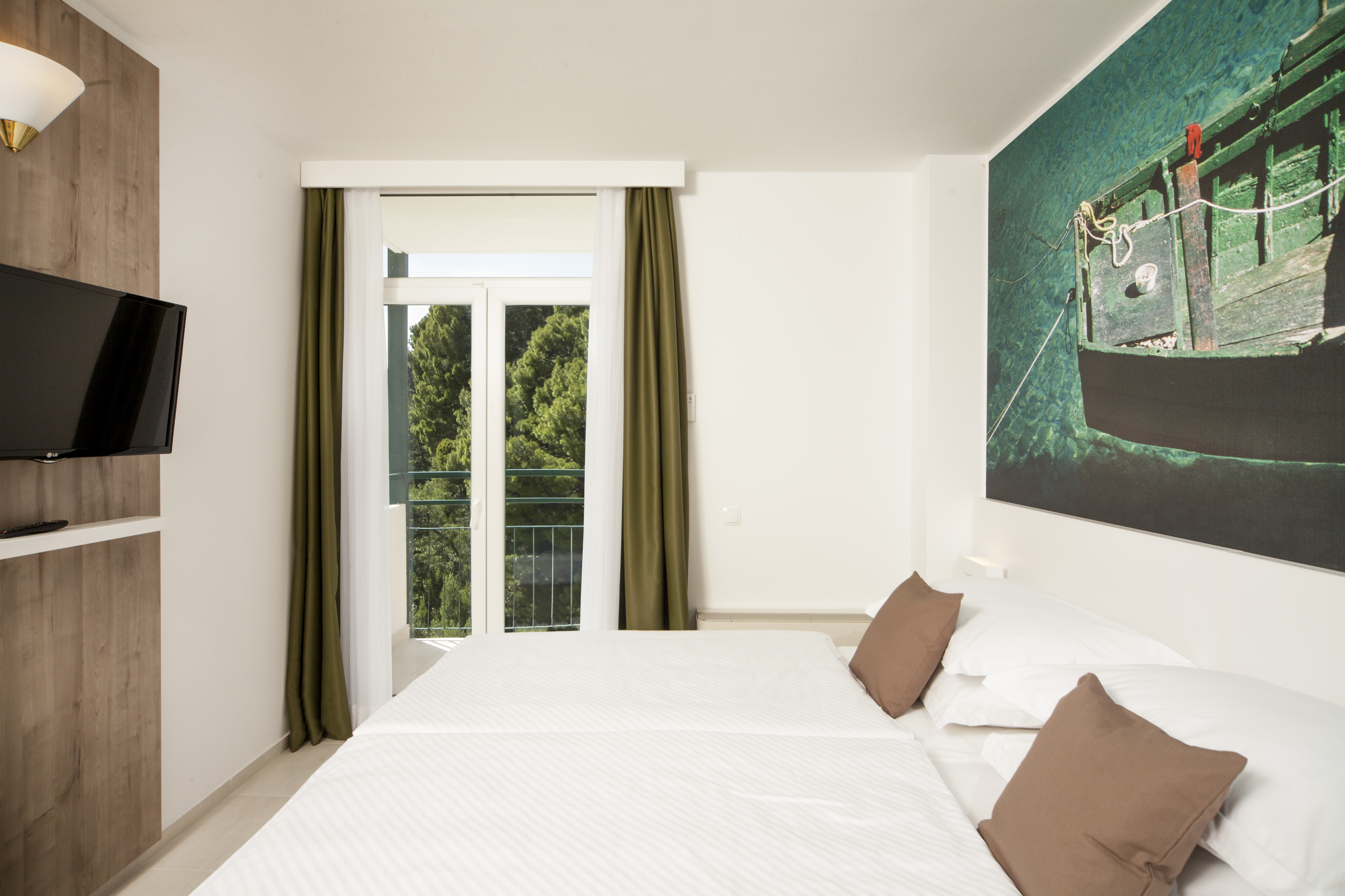 Double Single with Balcony