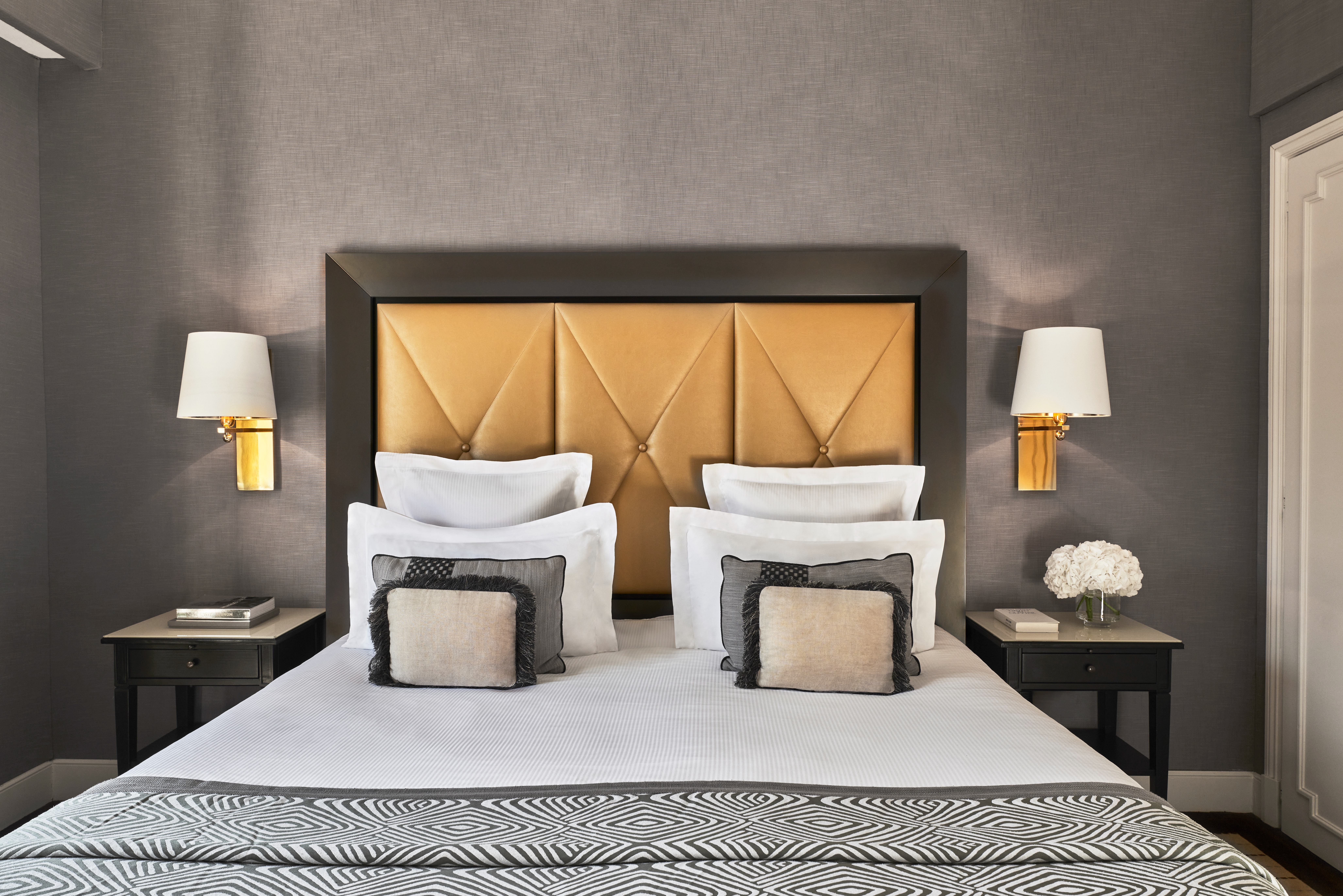 Double Deluxe Side Sea View