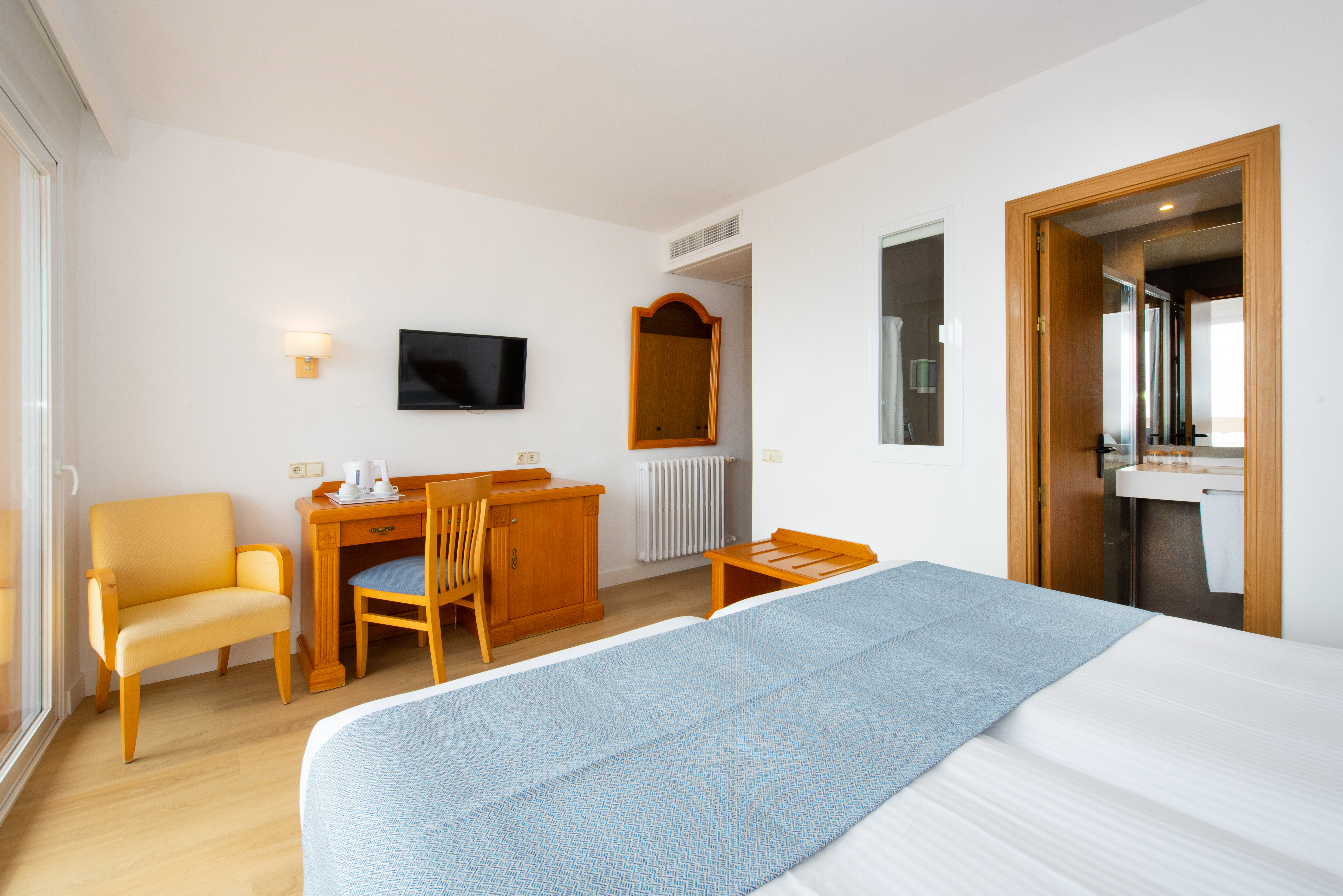 Double Single Superior Sea View