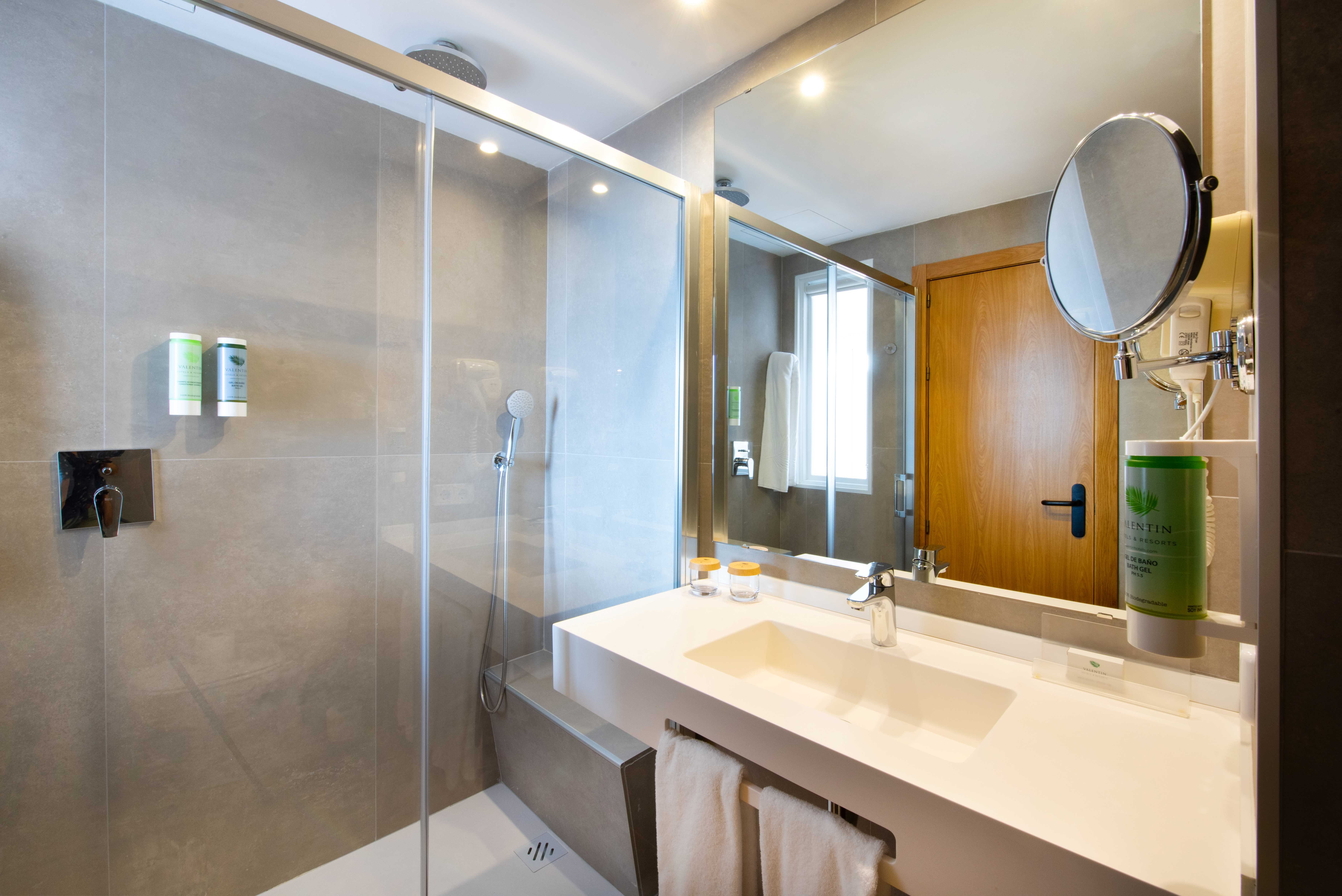 Double Single Sea View with Balcony