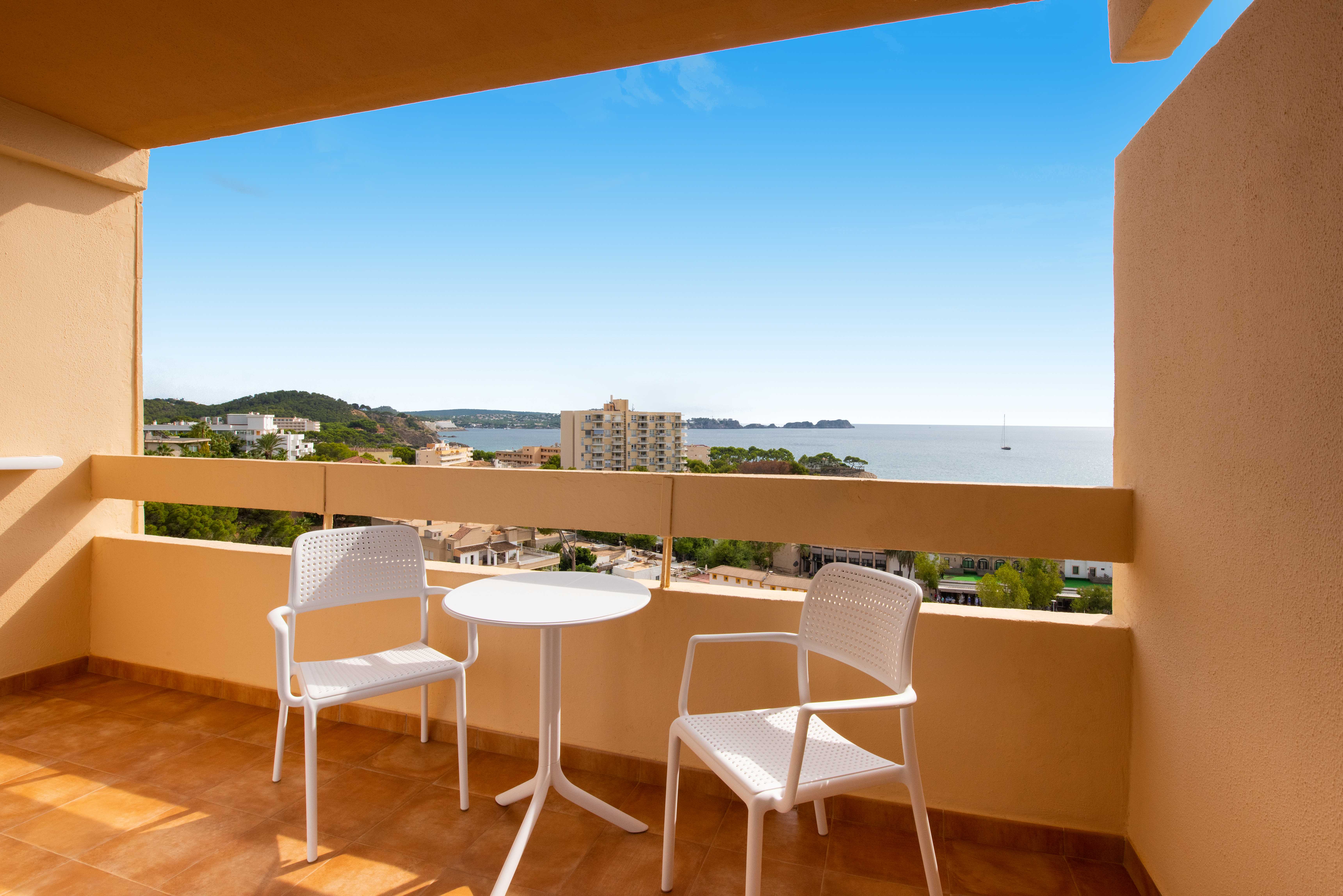 Double or Twin Superior Sea View