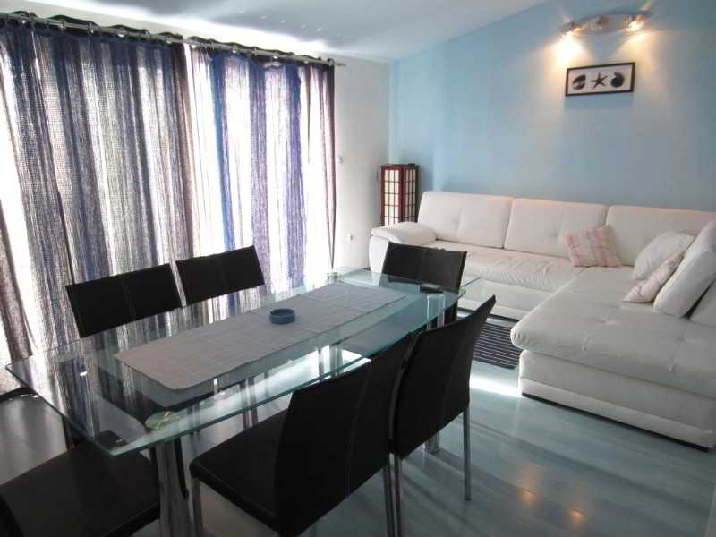 Apartment Capacity 6 Two Bedrooms