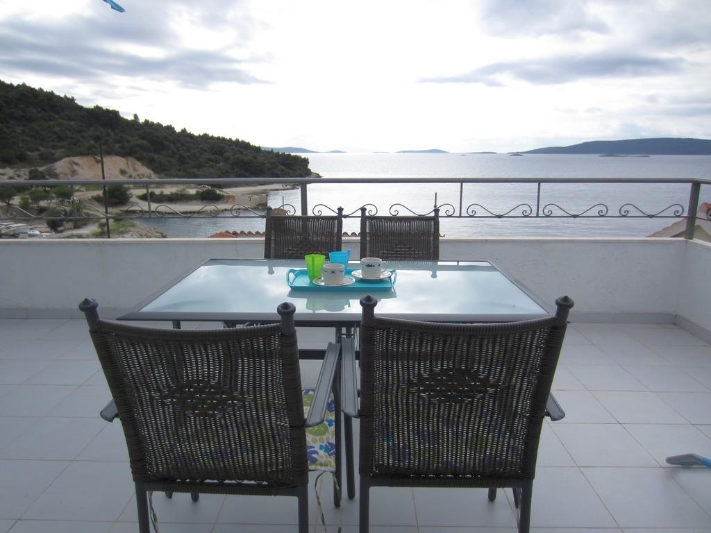 Apartment Capacity 6 Two Bedrooms