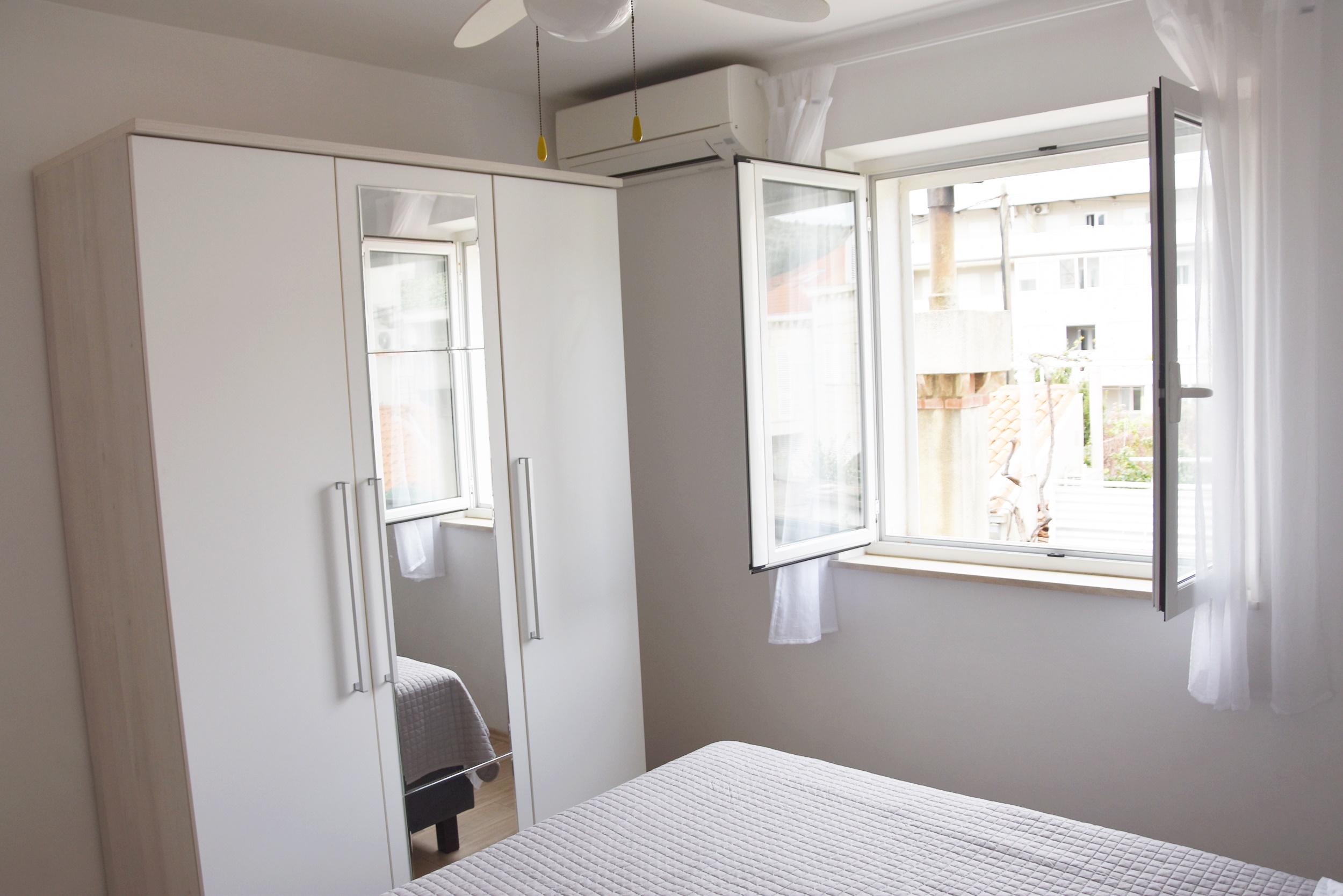 Apartment Capacity 6 Two Bedrooms