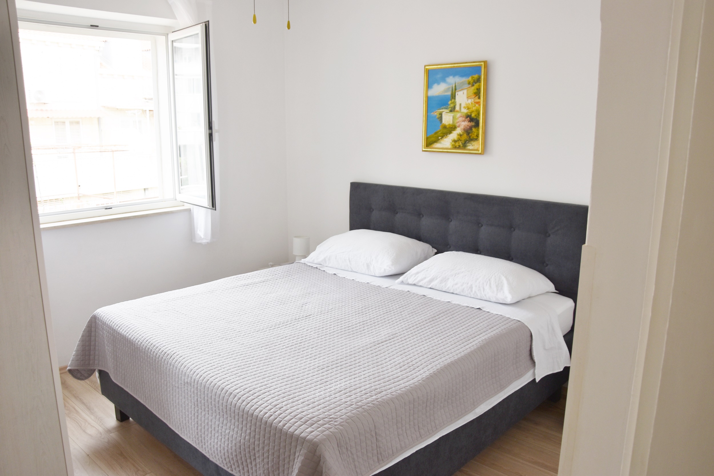 Apartment Capacity 6 Two Bedrooms