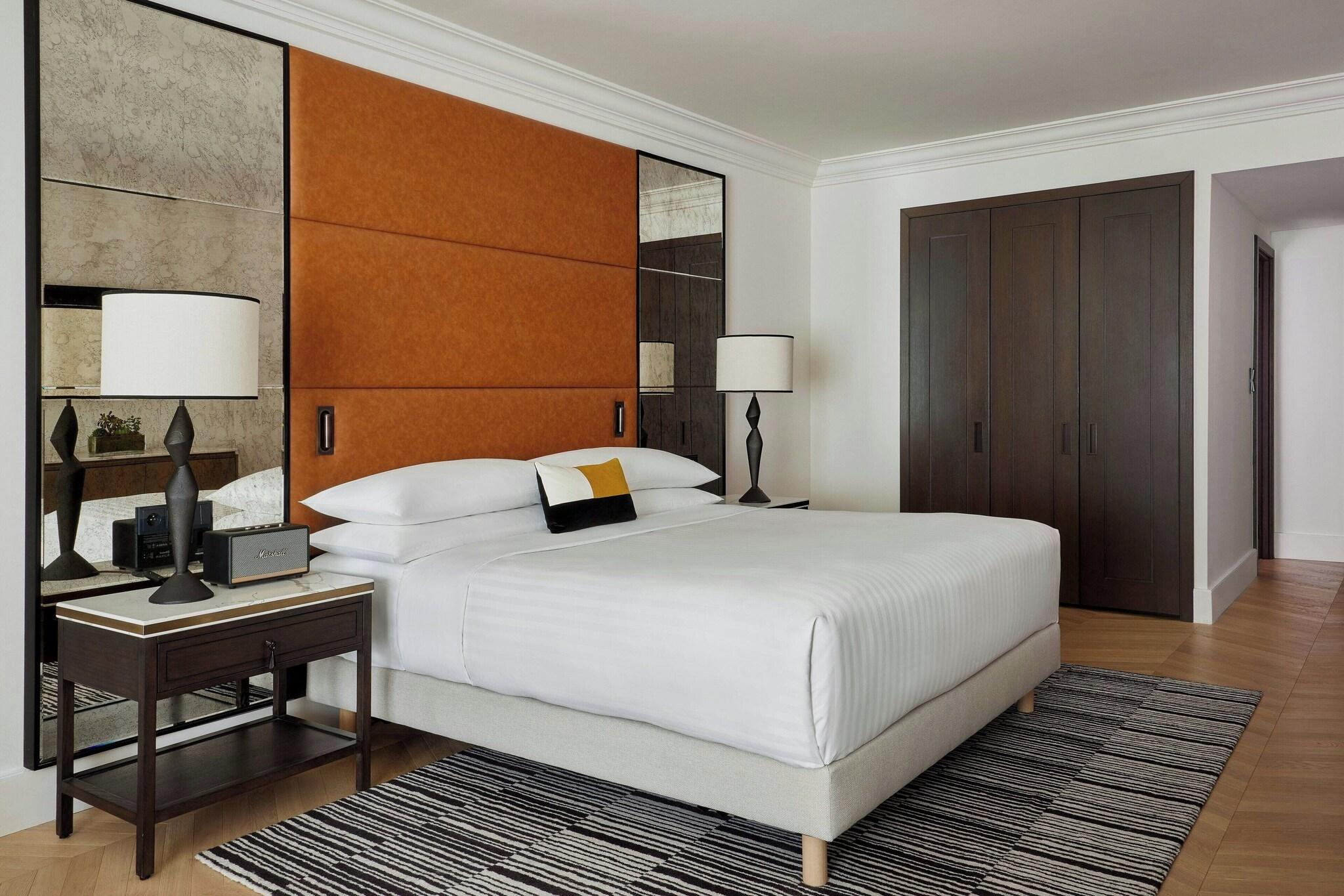 Junior Suite King Size Bed