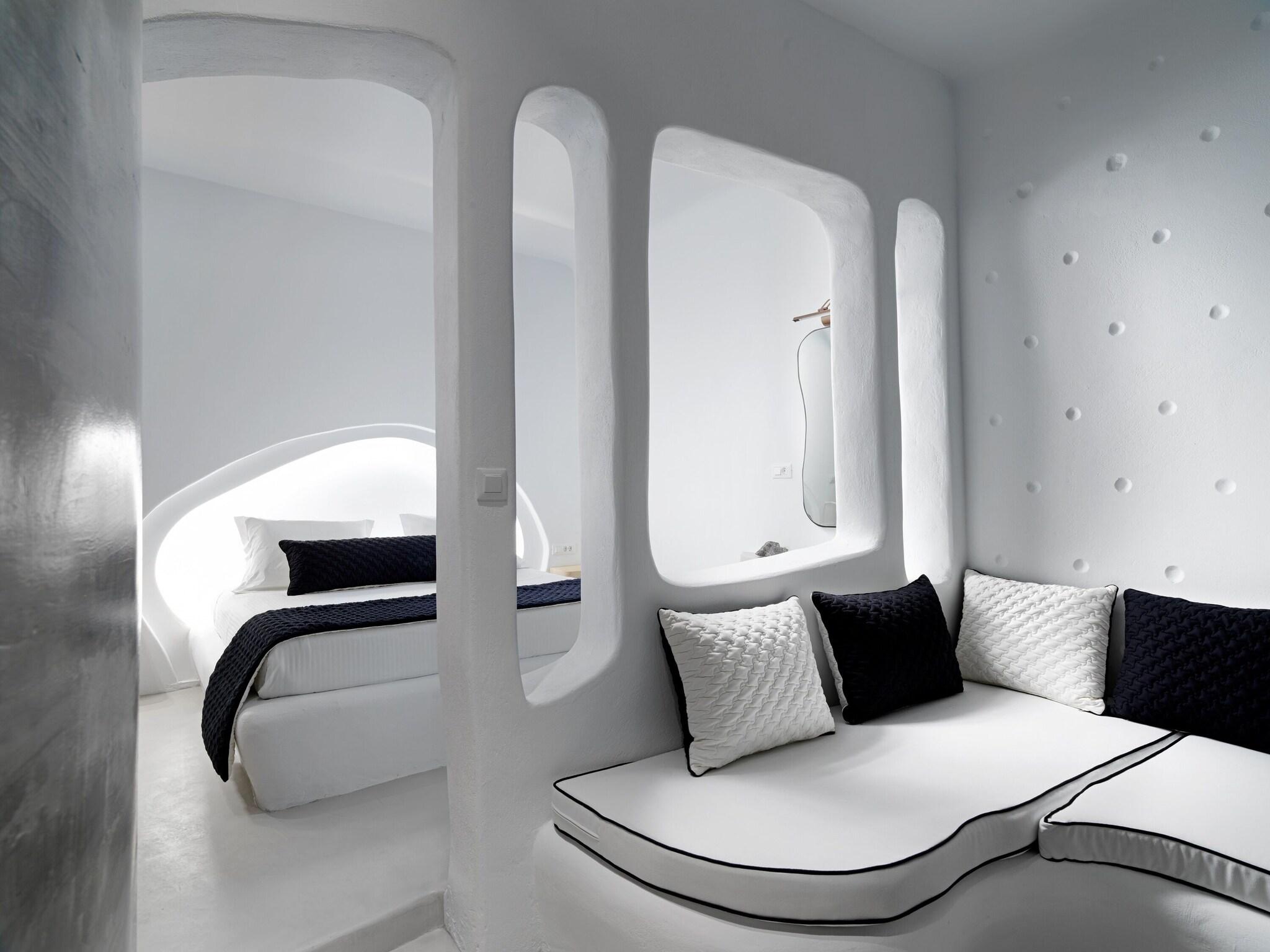 Suite Sea View King Bed