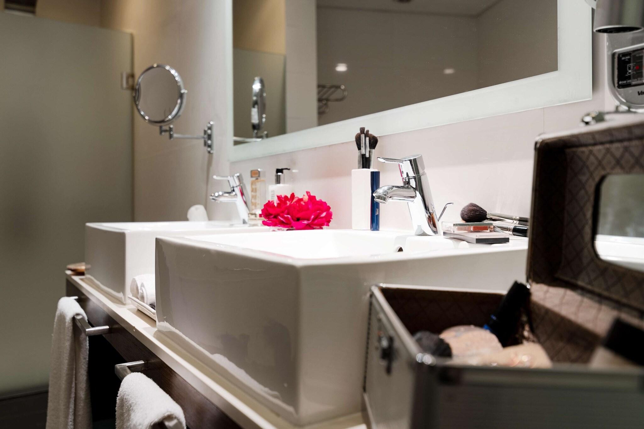 Family Room with Double Bed