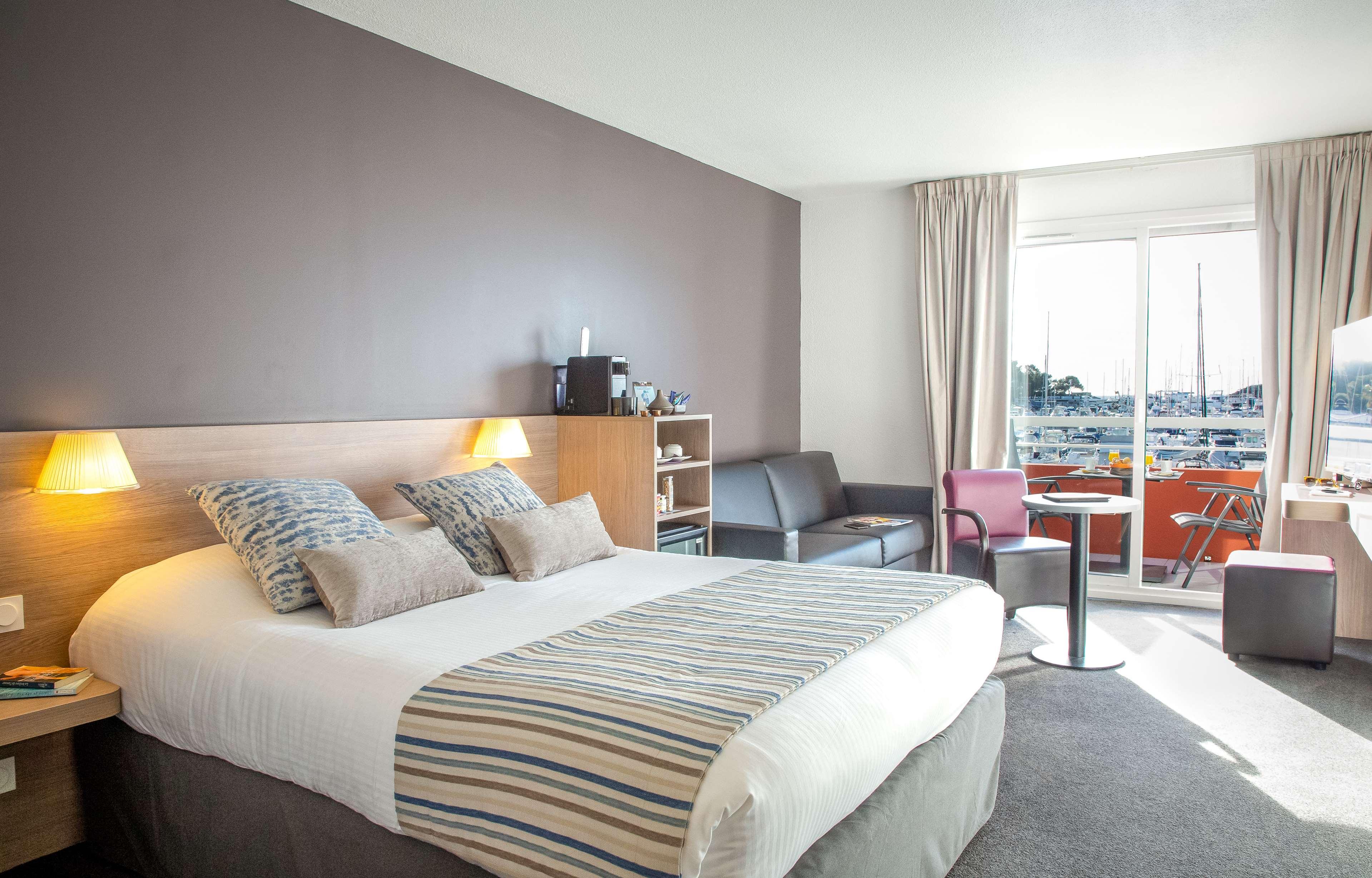 Suite Queen Bed Non Smoking