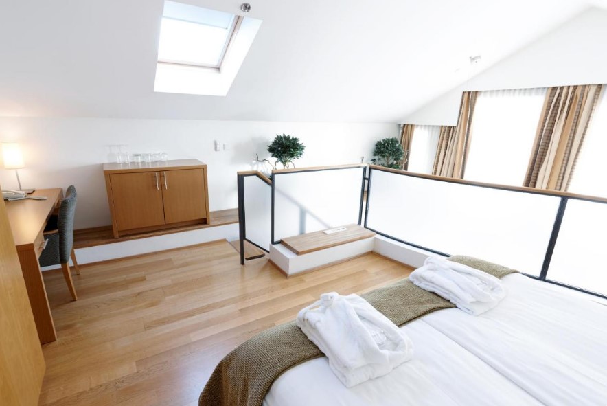 Junior Suite with Balcony