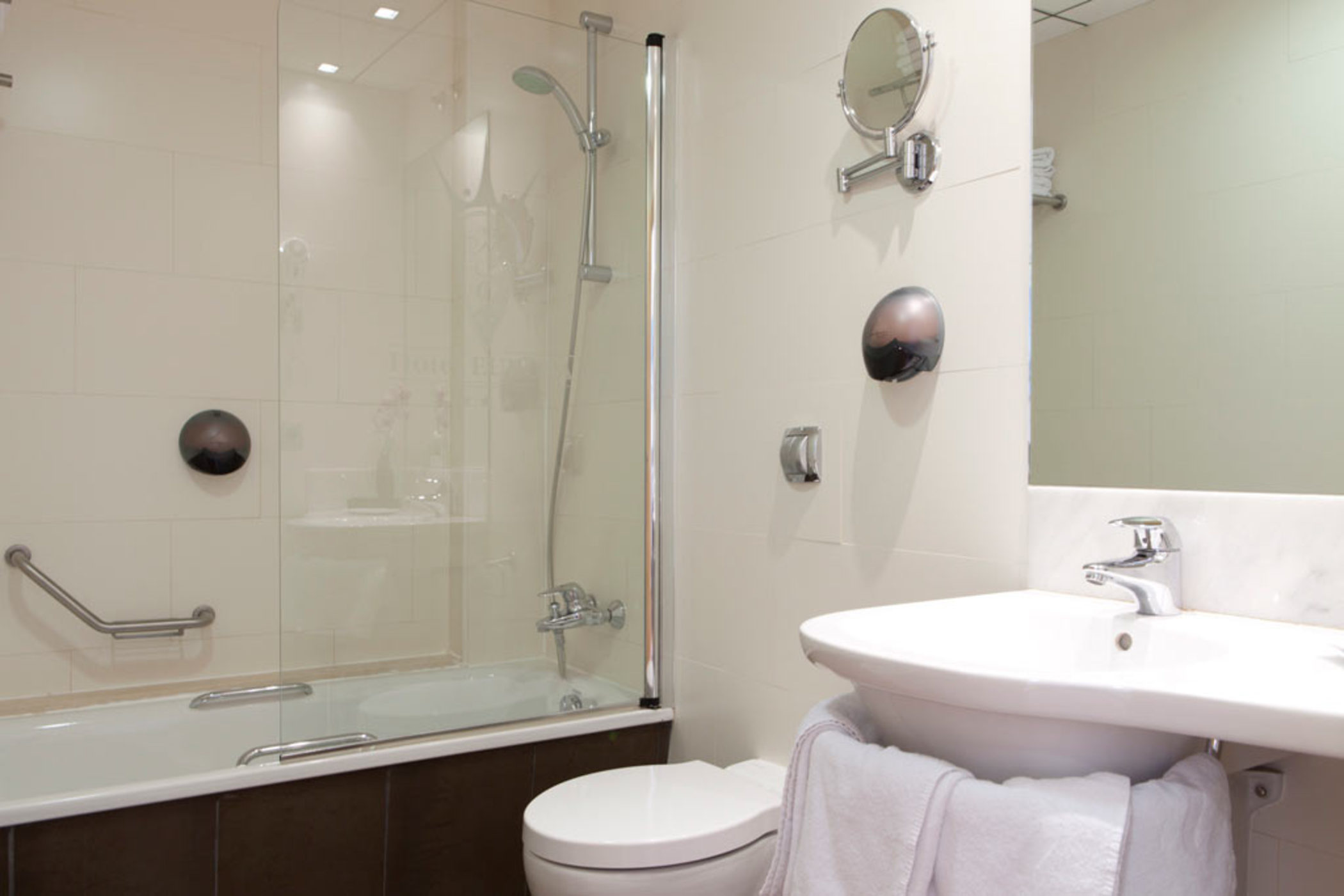 Double or Twin Capacity 4