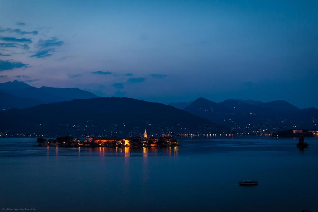 Double Deluxe Lake View