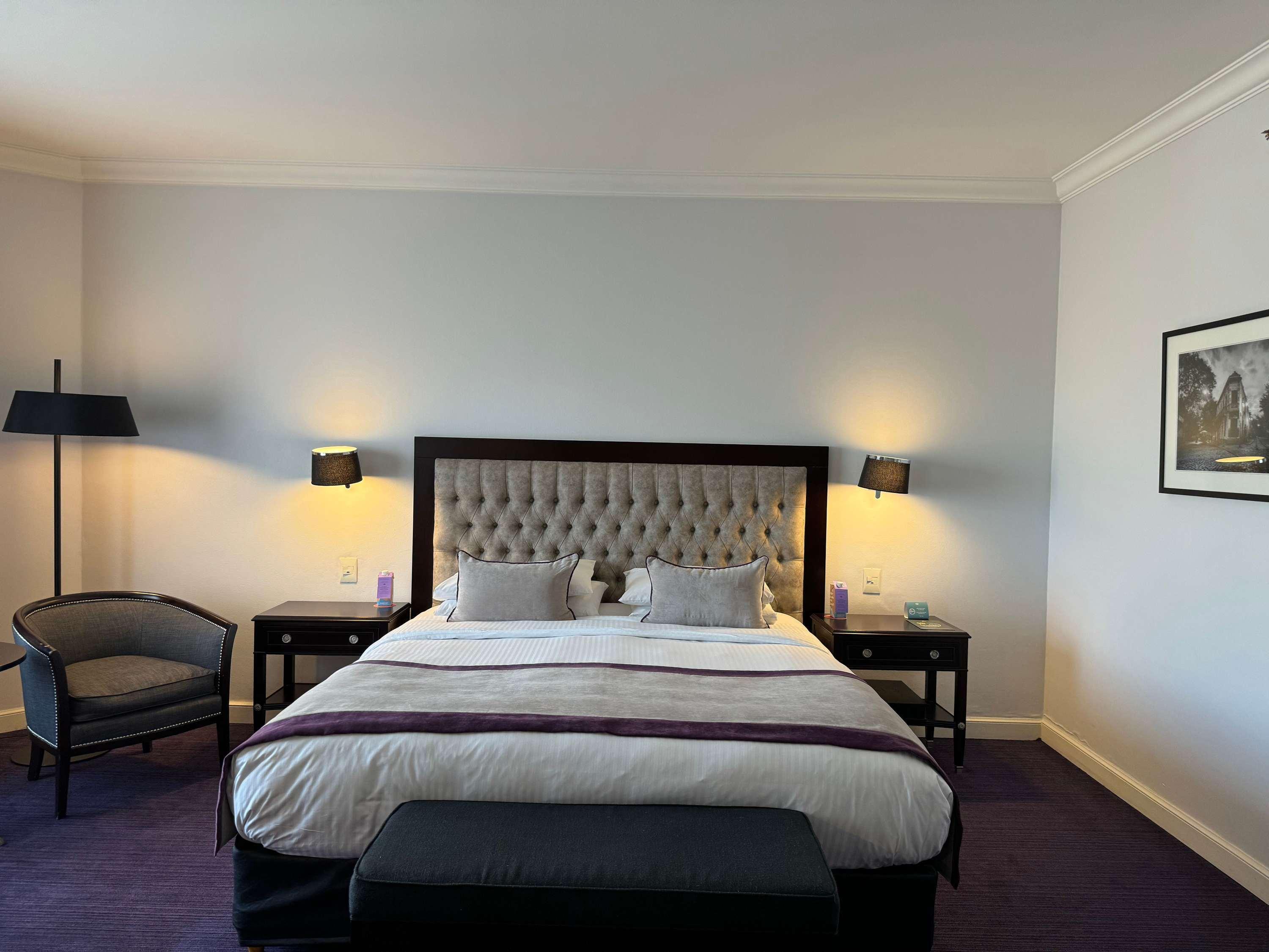 Double Deluxe Queen Bed