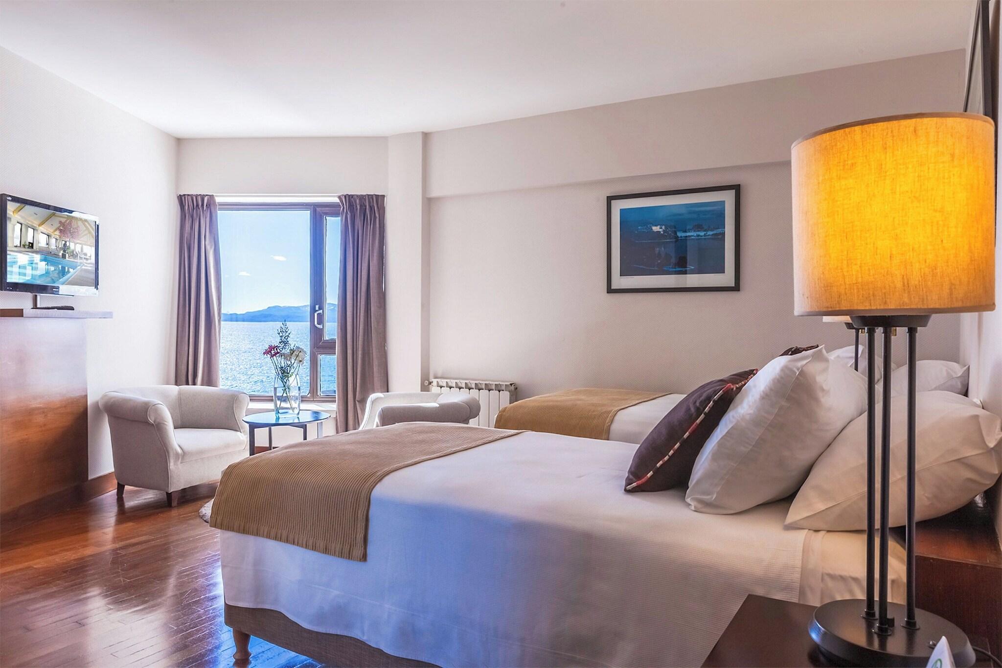 Twin Superior with Views