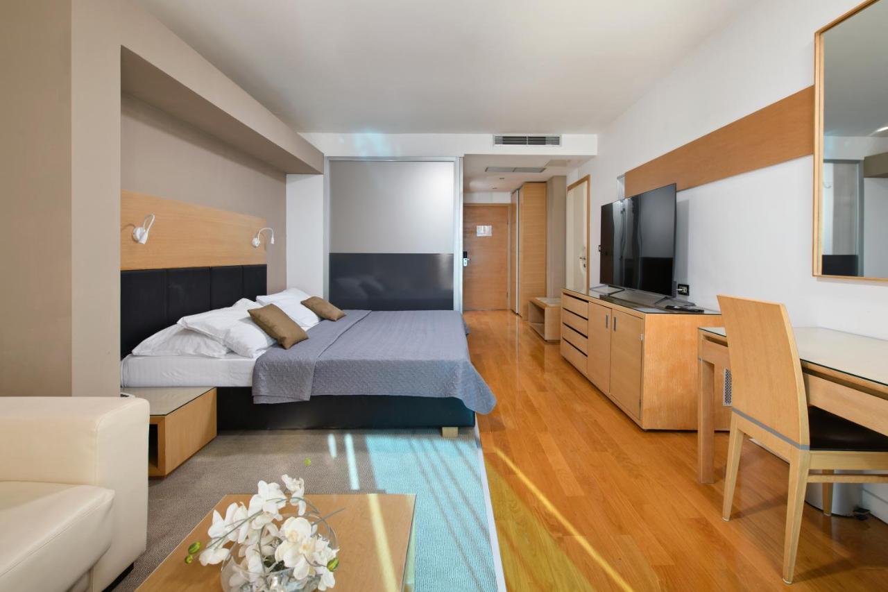 Triple Deluxe Sea View