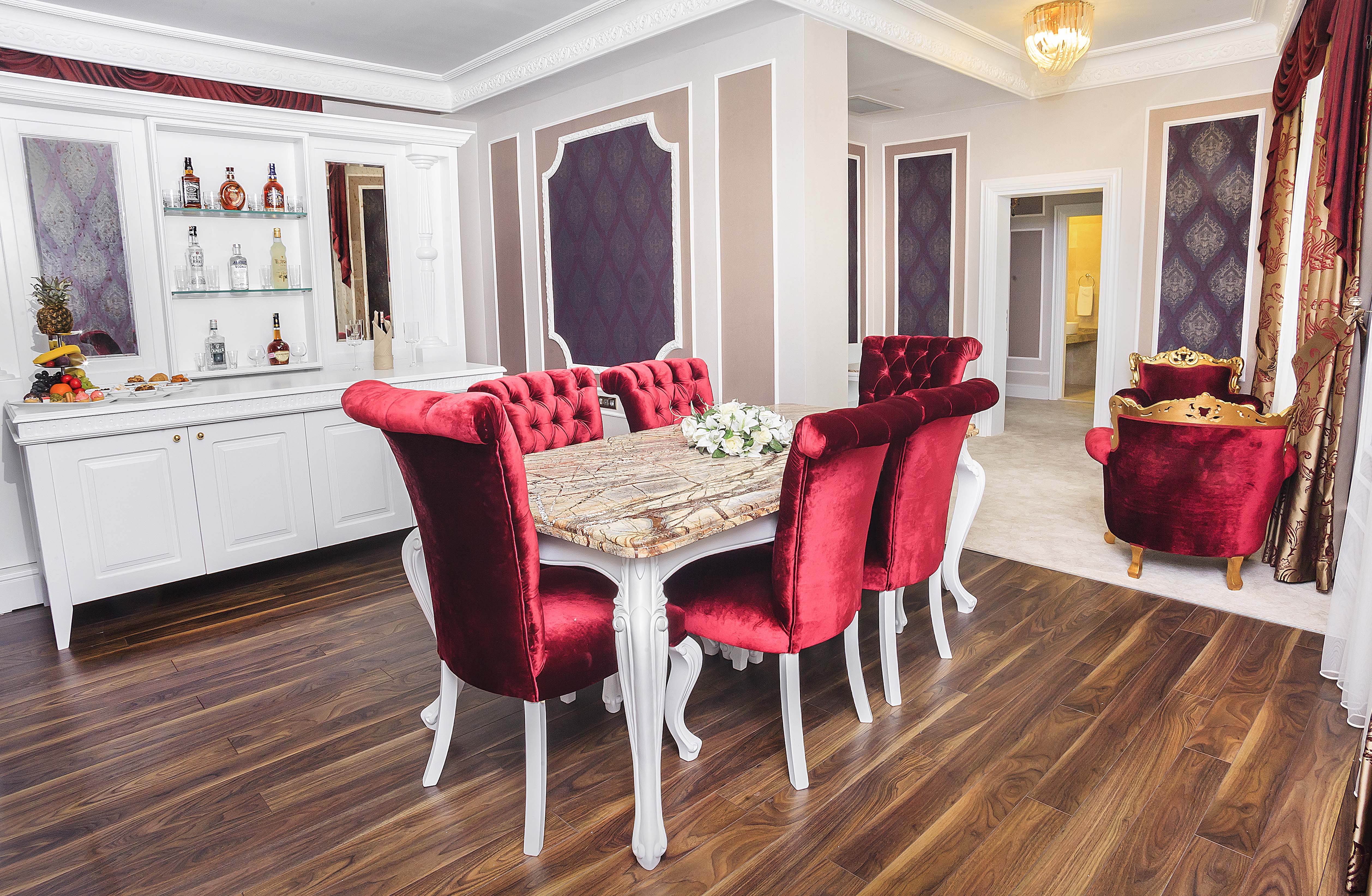 Junior Suite with Jacuzzi