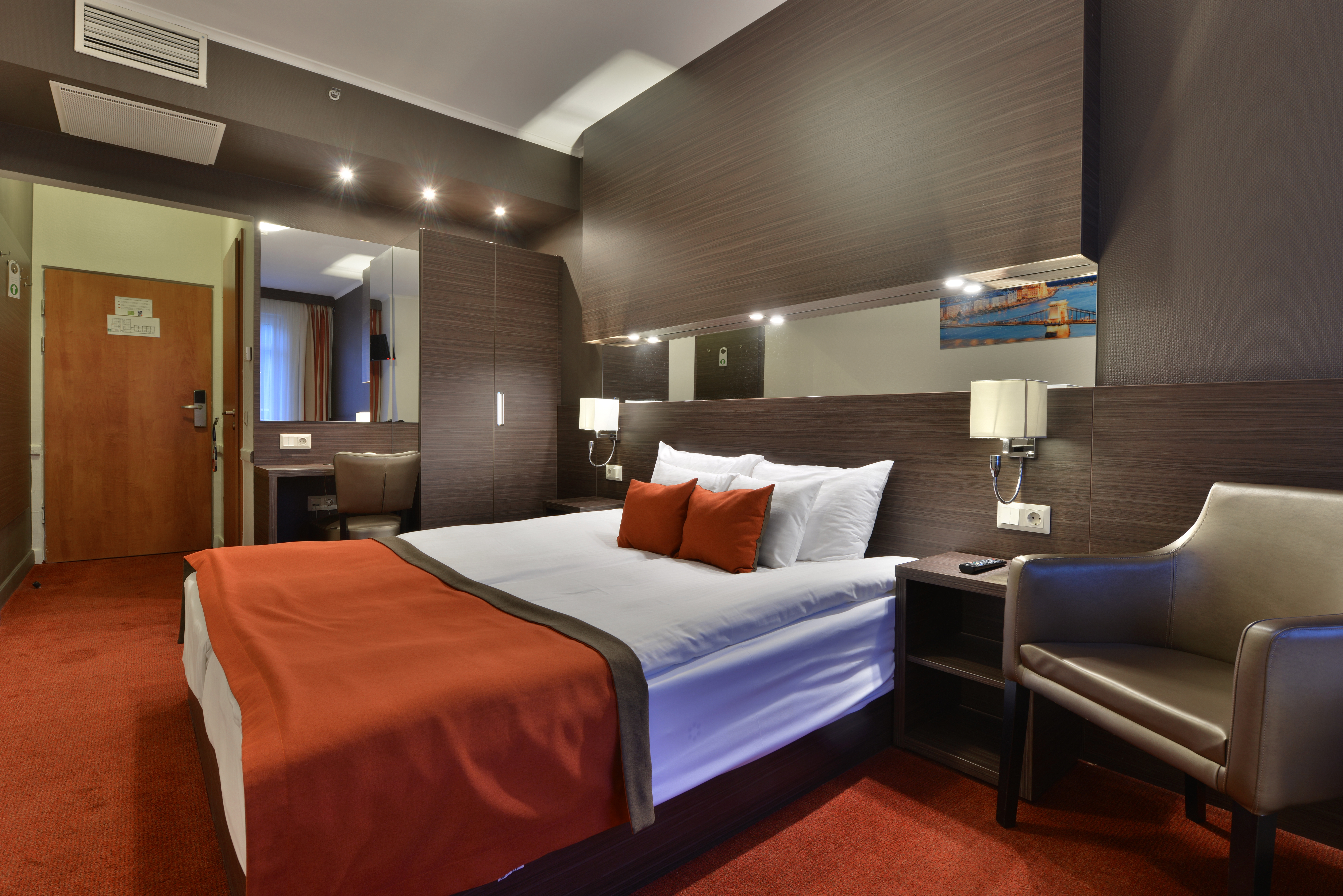 Double or Twin Standard