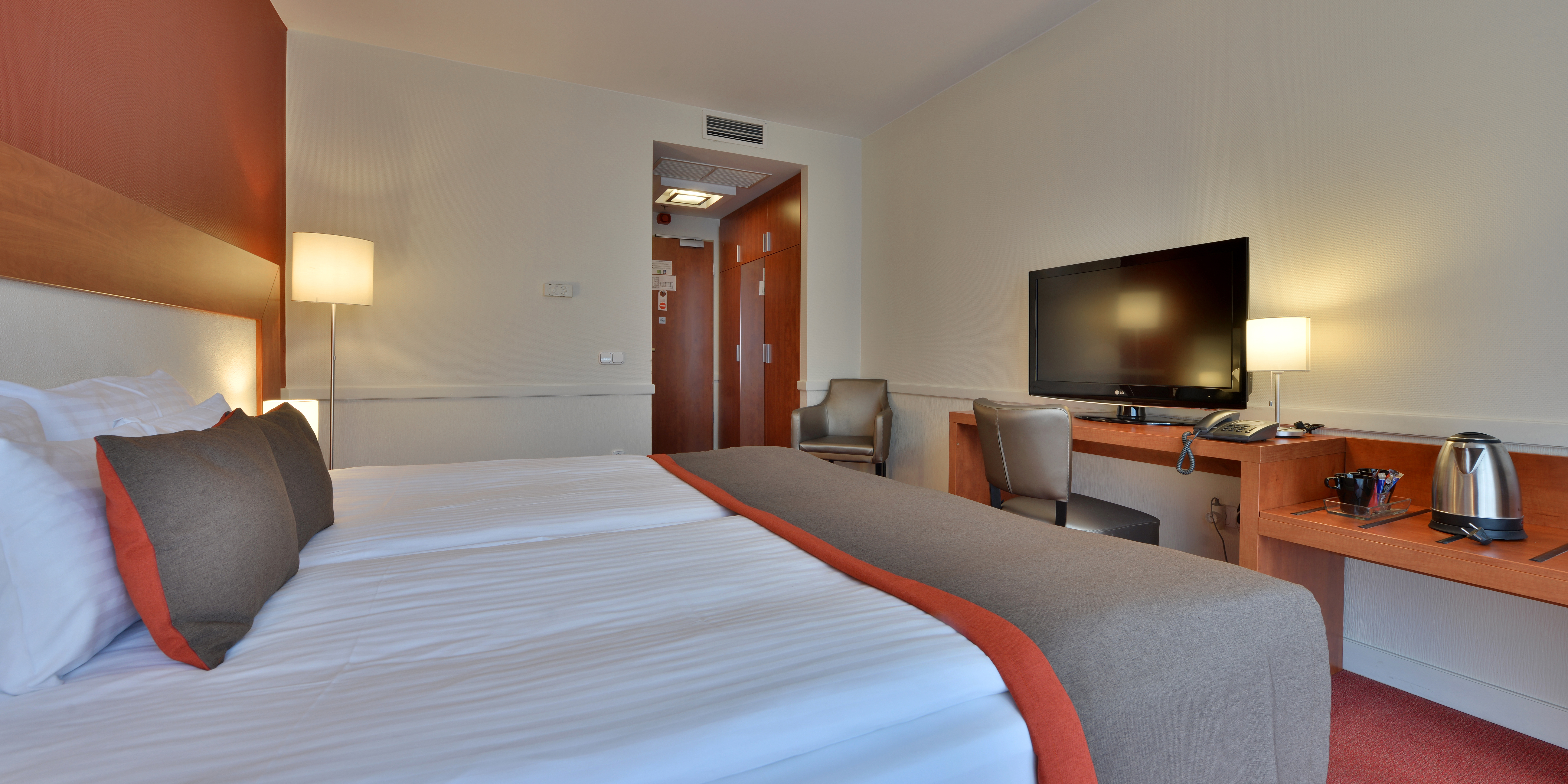 Double or Twin Superior