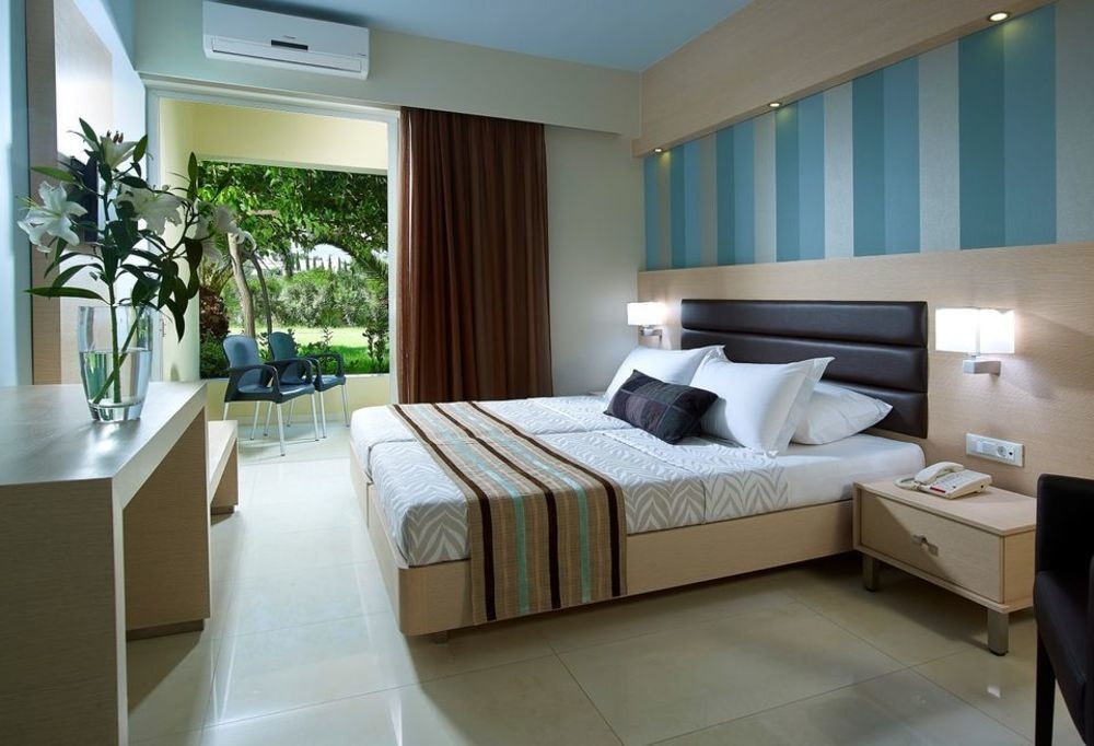 Family Room Superior