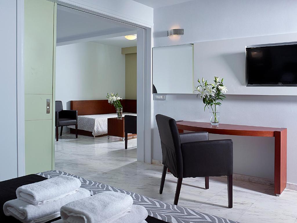 Family Room Superior