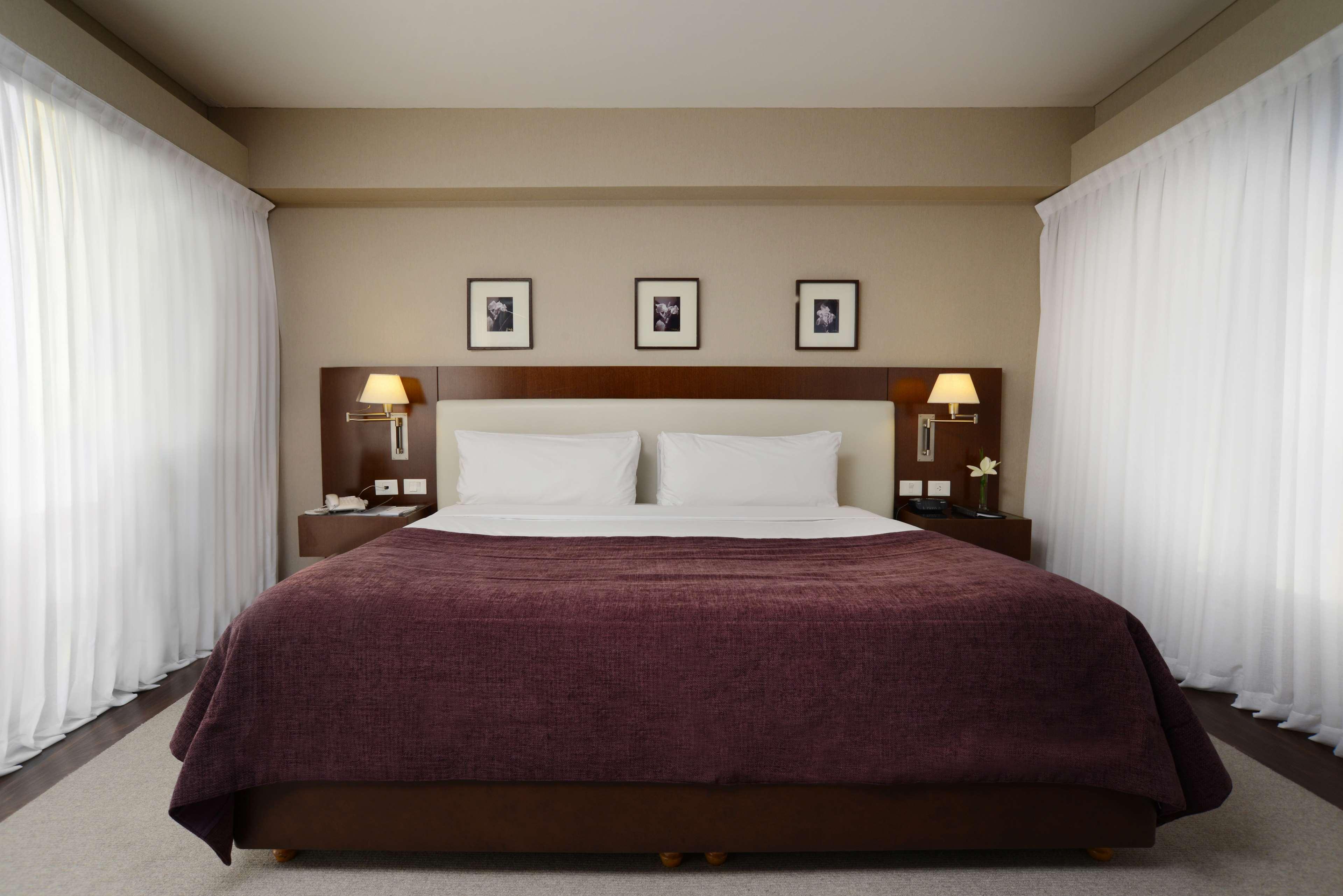 Junior Suite King Size Bed