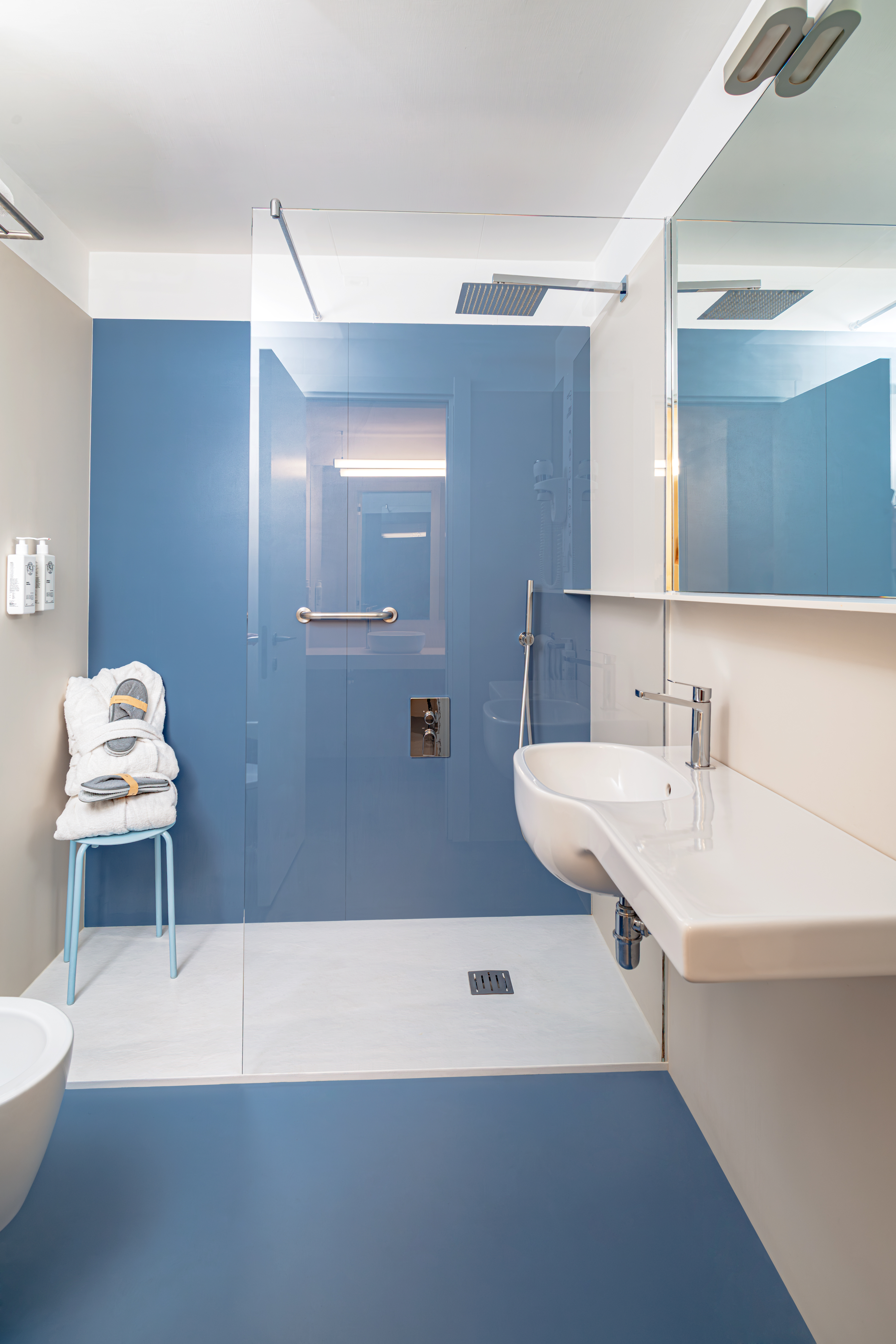 Double or Twin Standard