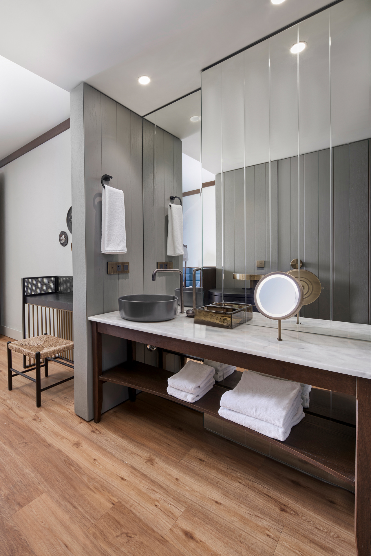 Family Room Side Sea View