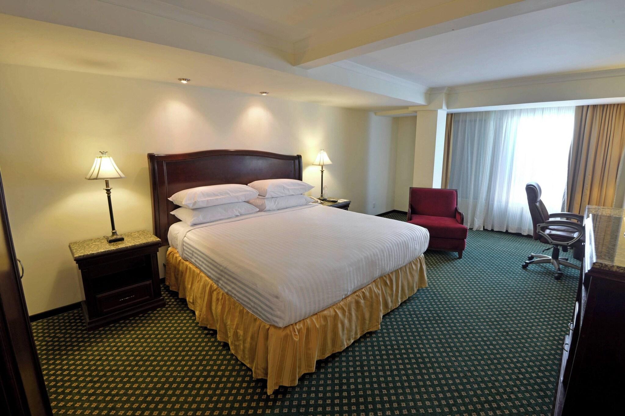 Quadruple Two Double Beds