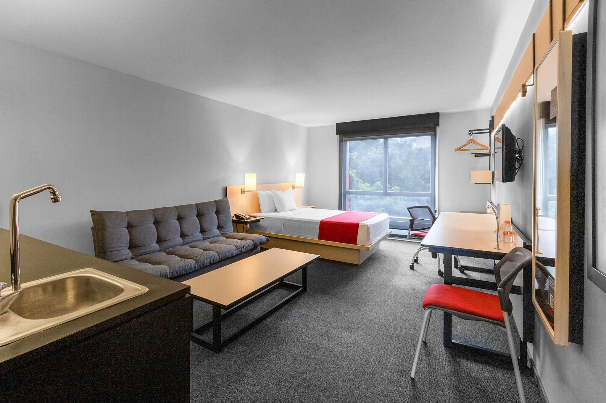 Double Superior Queen Bed