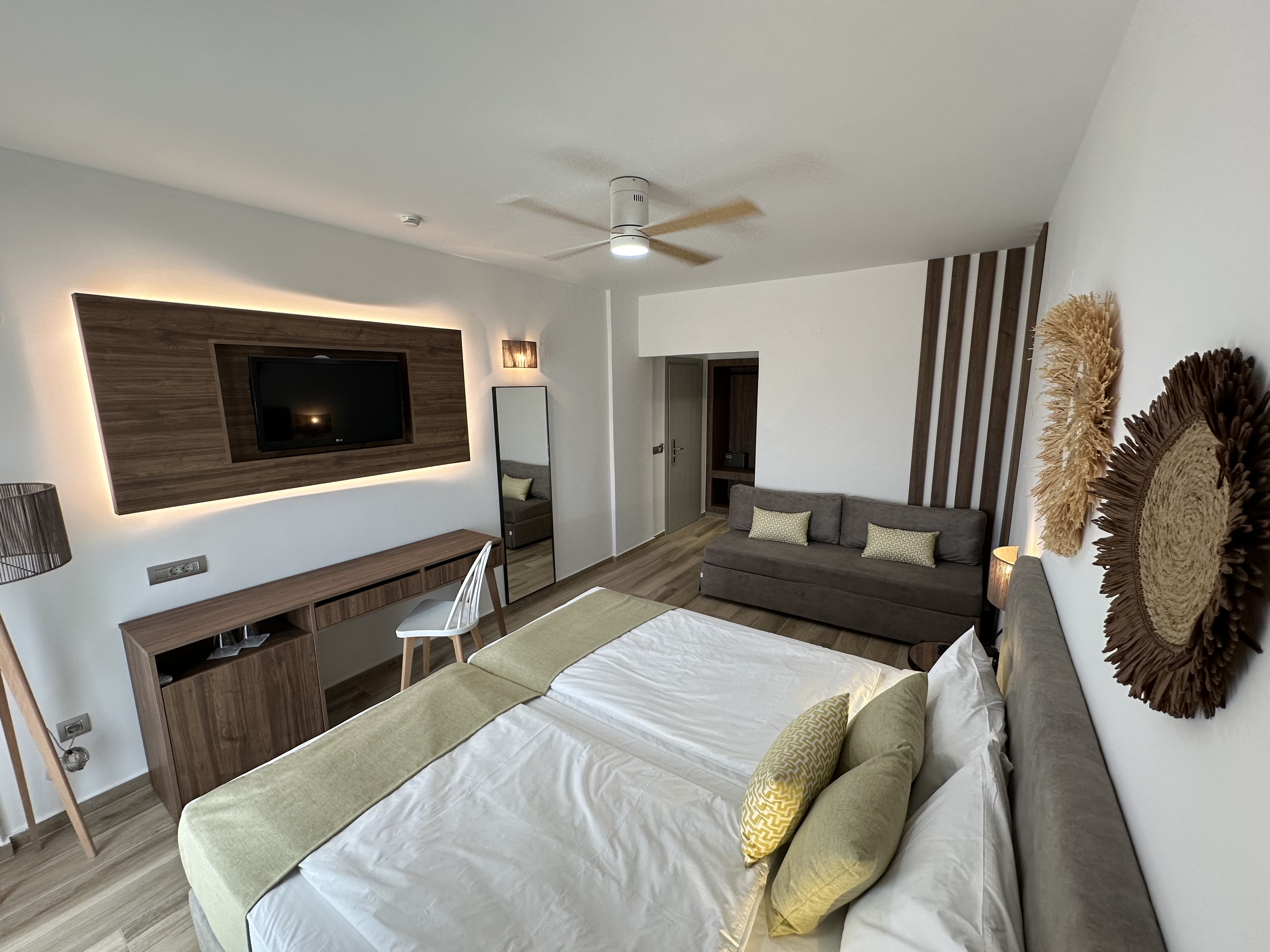 Quadruple Garden View