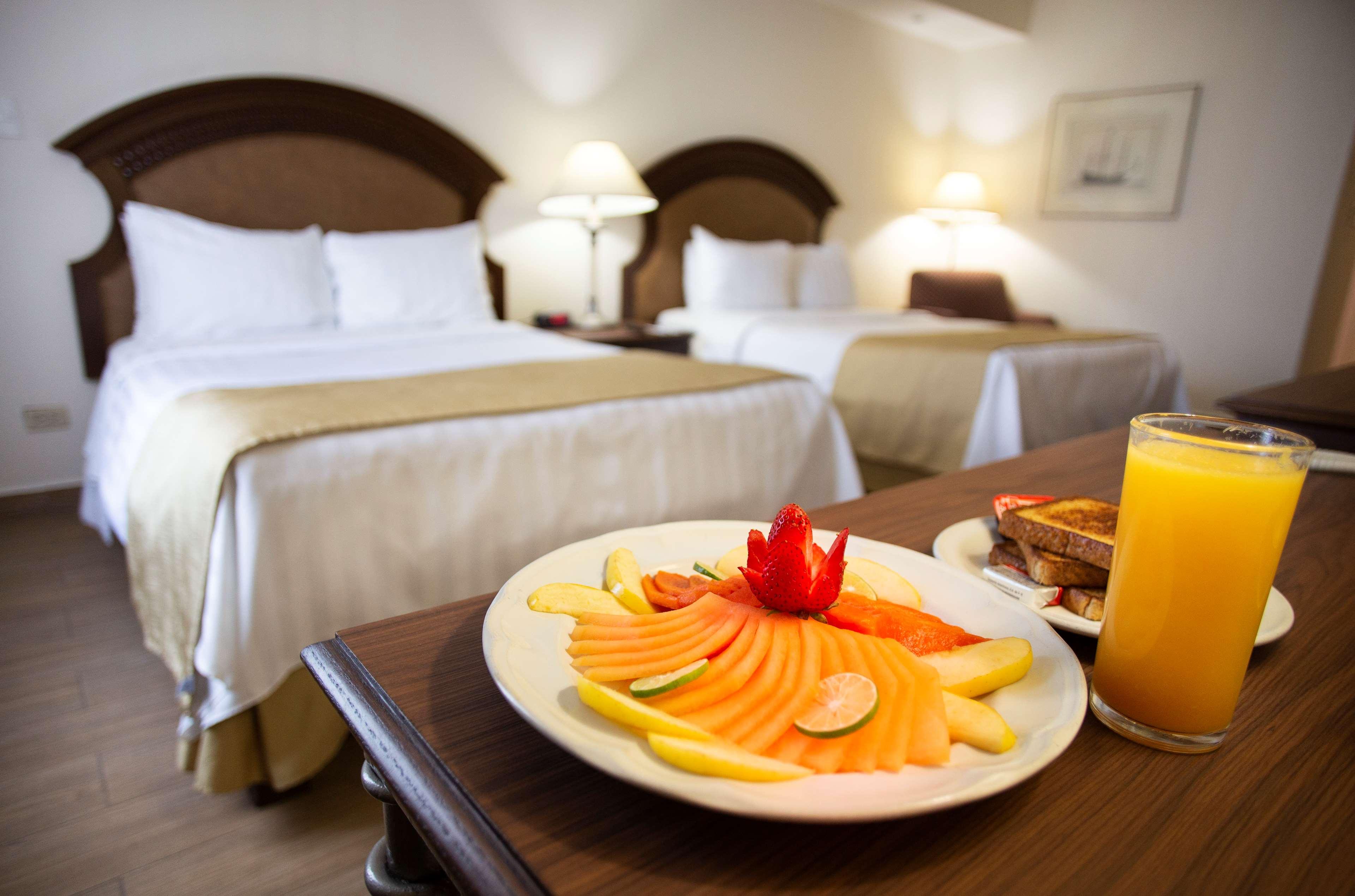 Double Two Double Beds Non Smoking