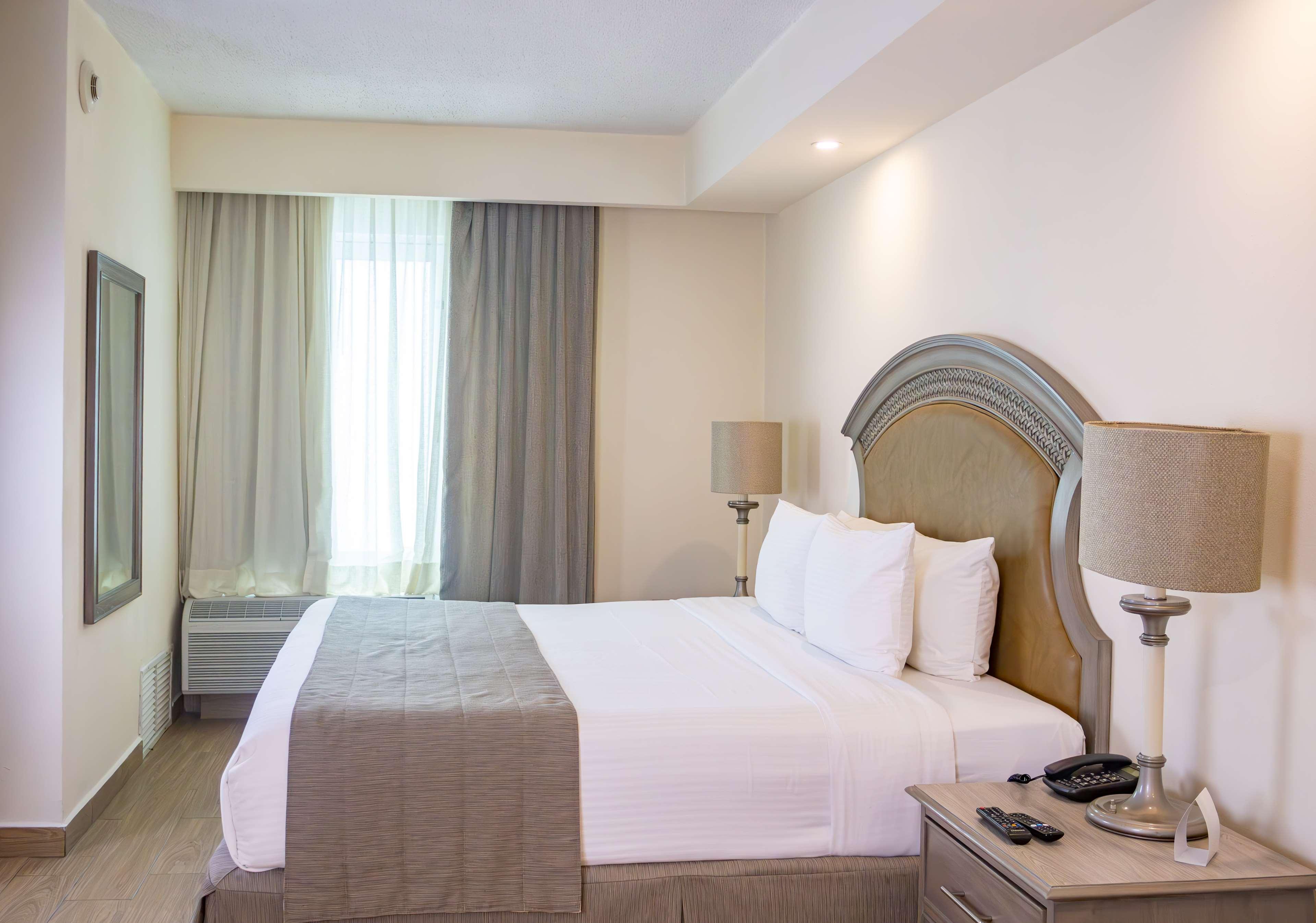 Junior Suite King Bed Non Smoking