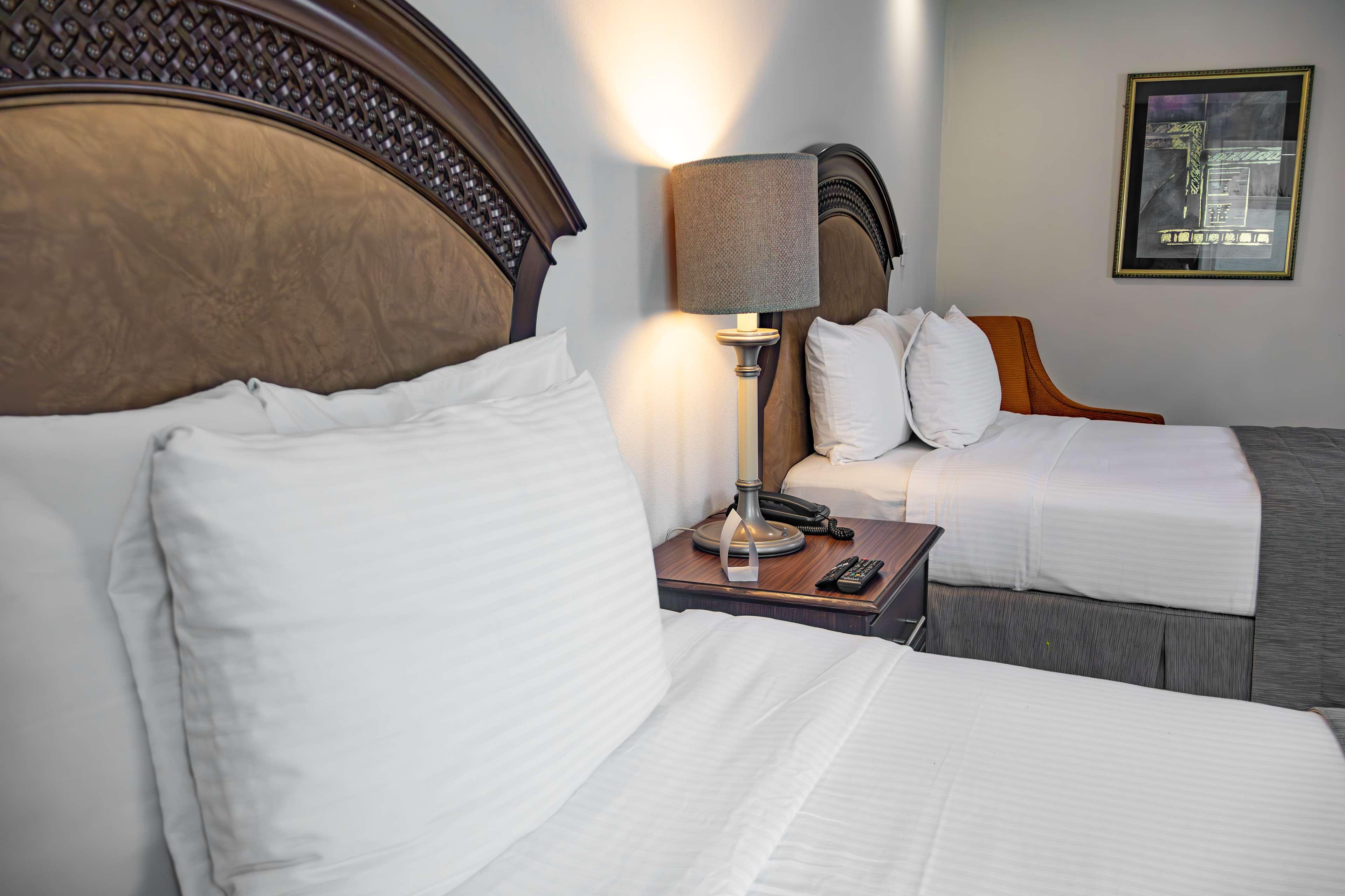 Double Two Double Beds Non Smoking